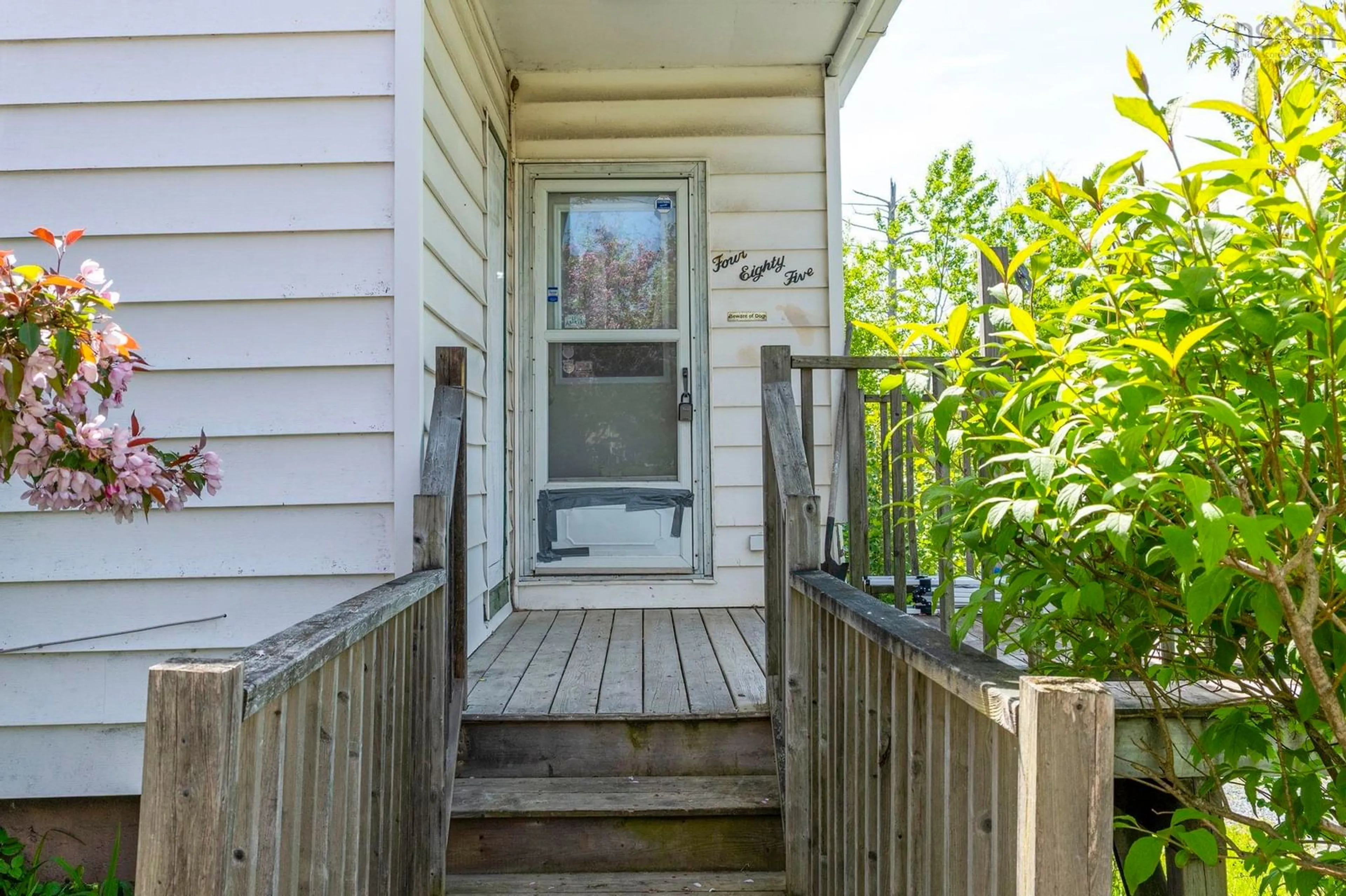 Patio, street for 485 Cobequid Rd, Sackville Nova Scotia B4C 3Y7