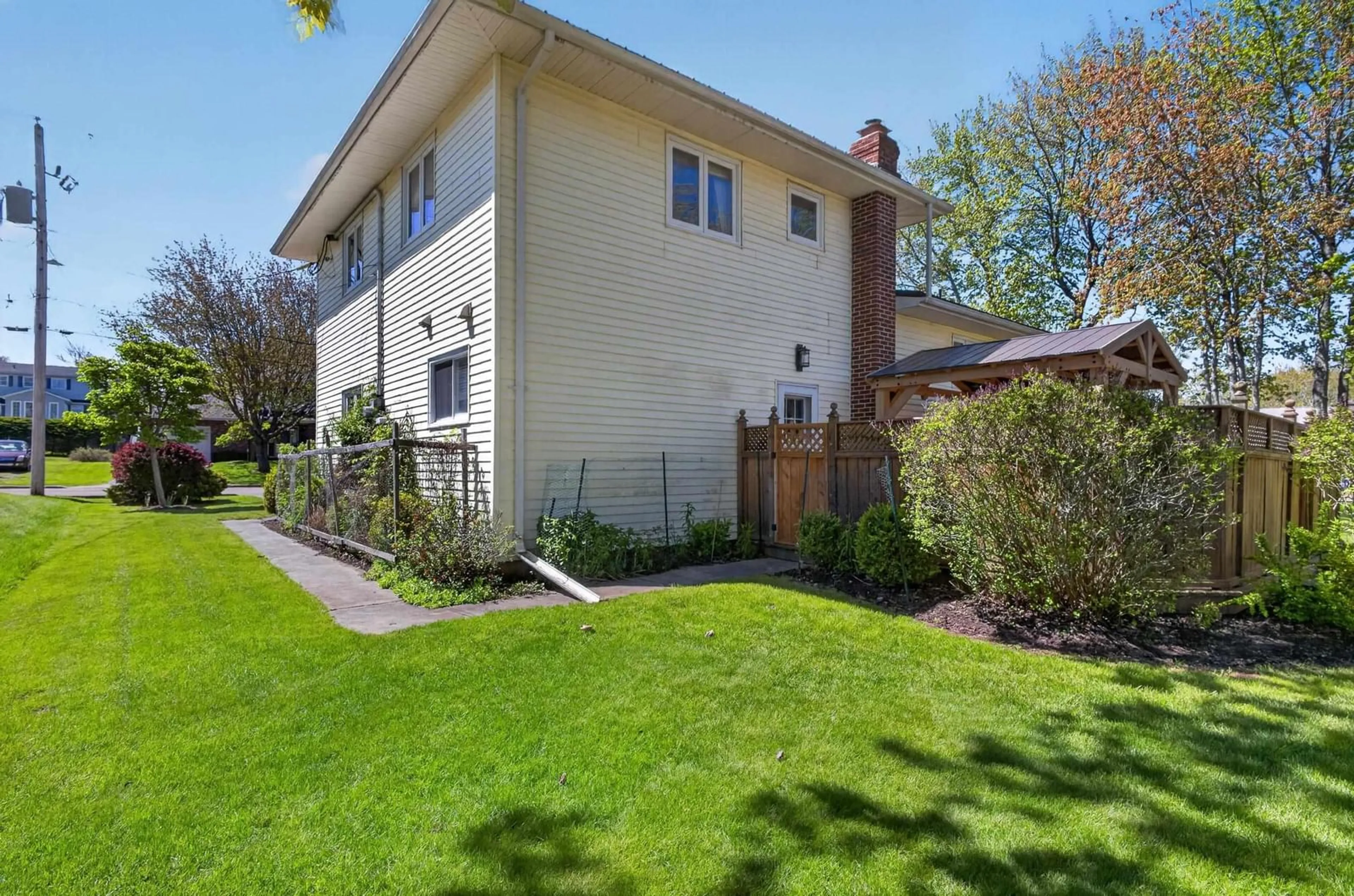 Patio, street for 11 Aster Pl, Truro Nova Scotia B2N 5X9