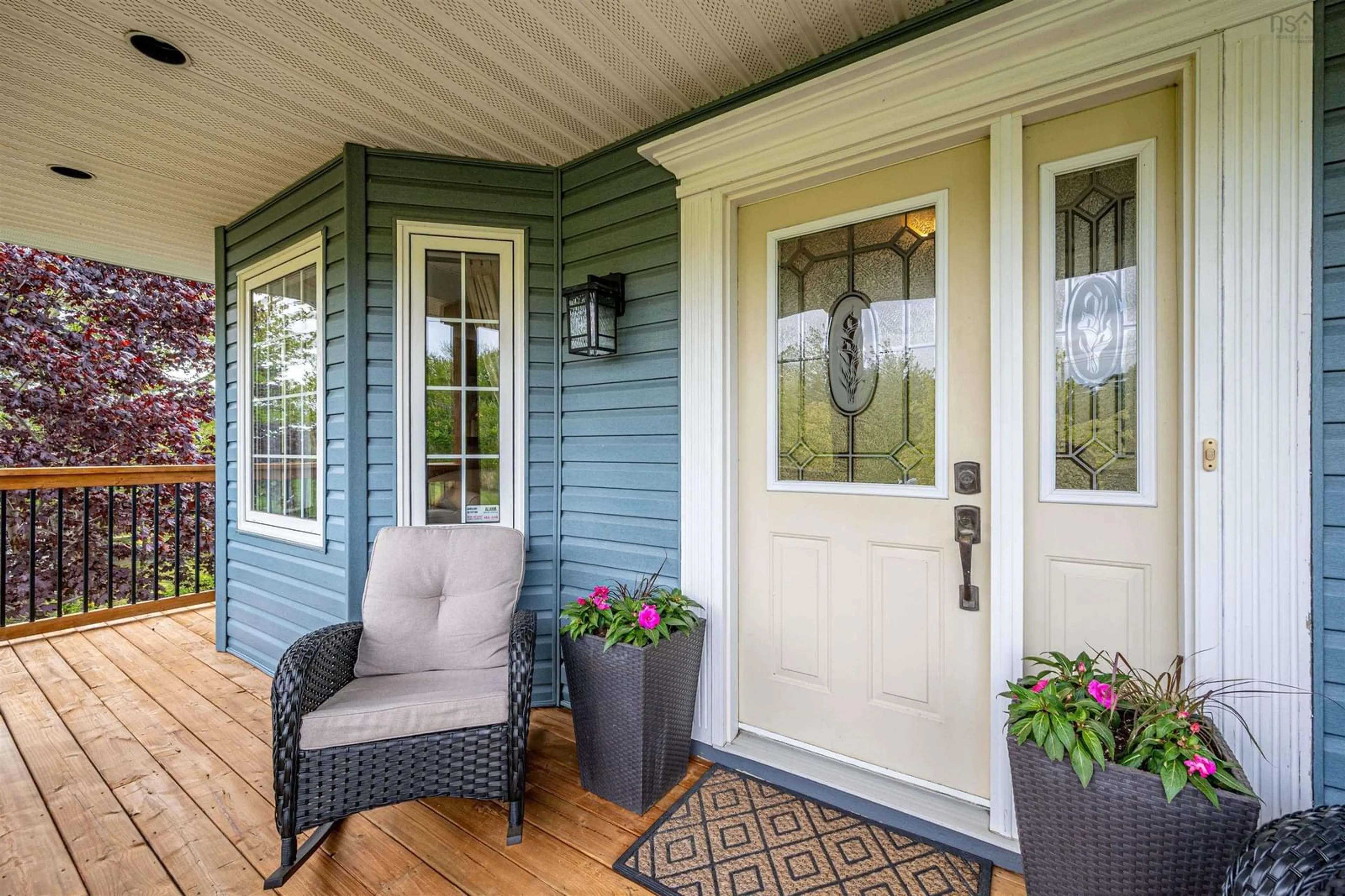 Indoor entryway for 273 Kingswood Dr, Hammonds Plains Nova Scotia B4B 1L8