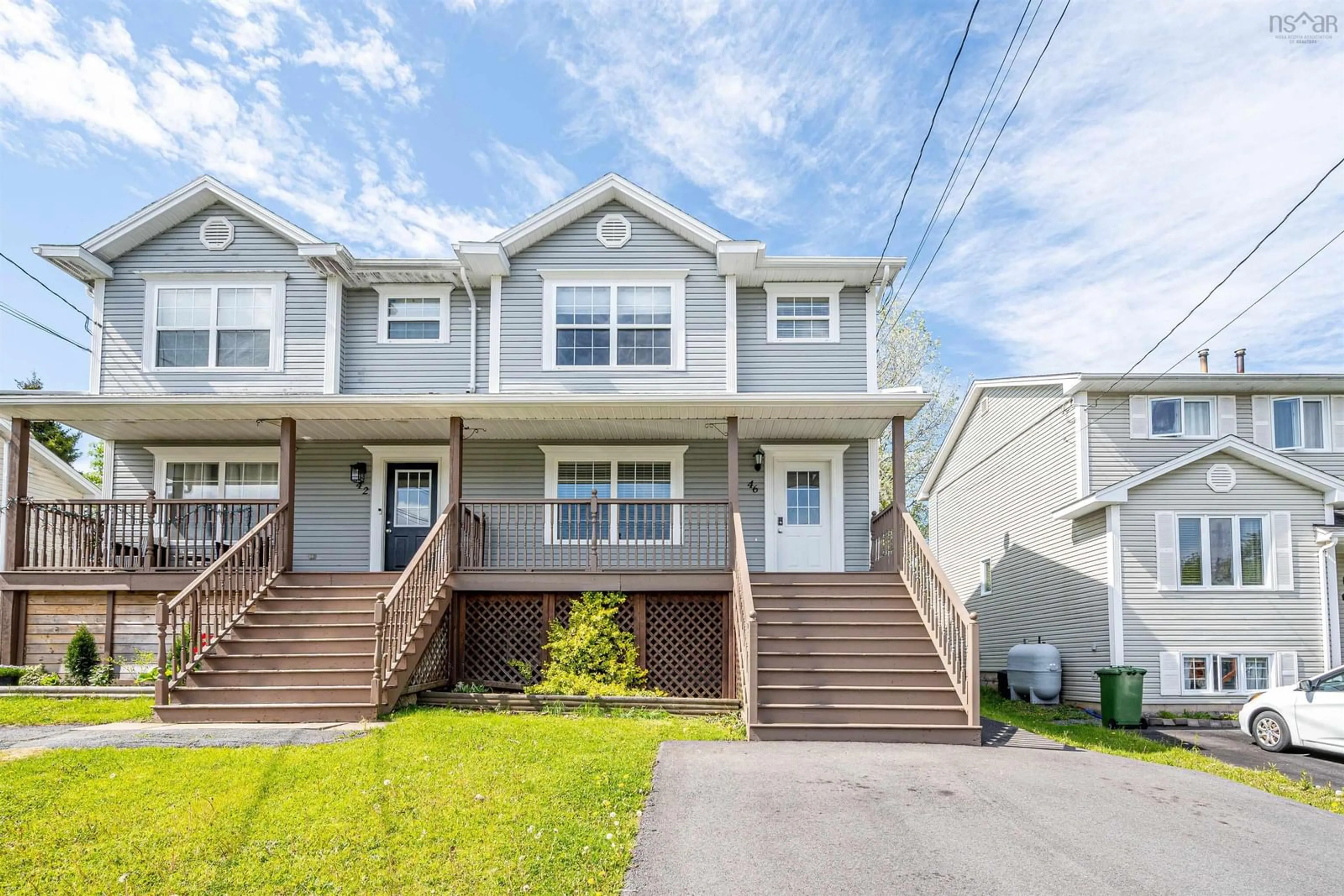 Home with vinyl exterior material, street for 46 Batten Cres, Millwood Nova Scotia B4A 3G2