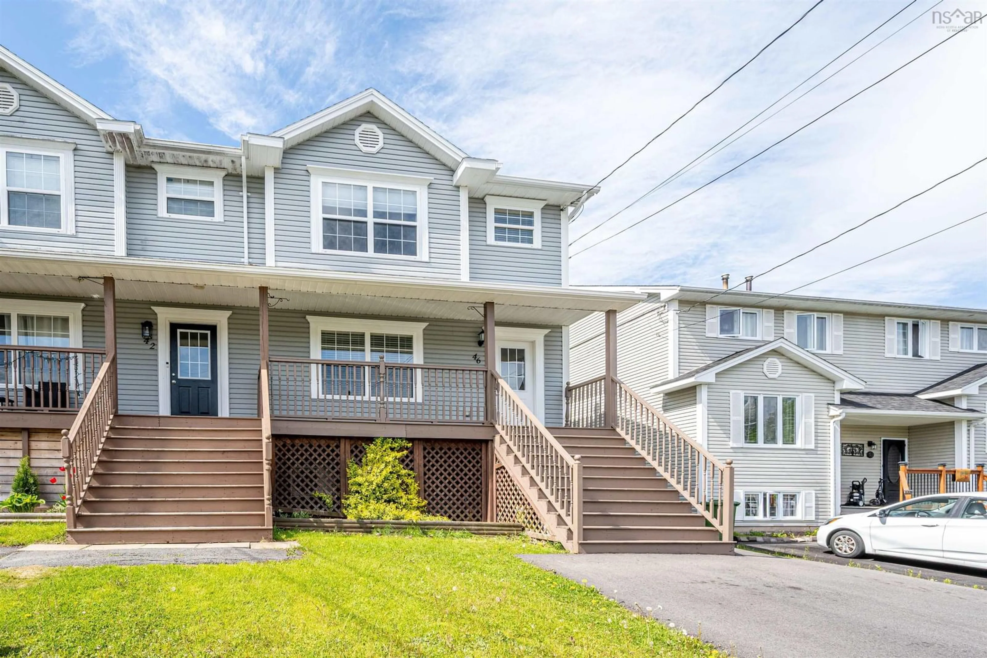 Home with vinyl exterior material, street for 46 Batten Cres, Millwood Nova Scotia B4A 3G2