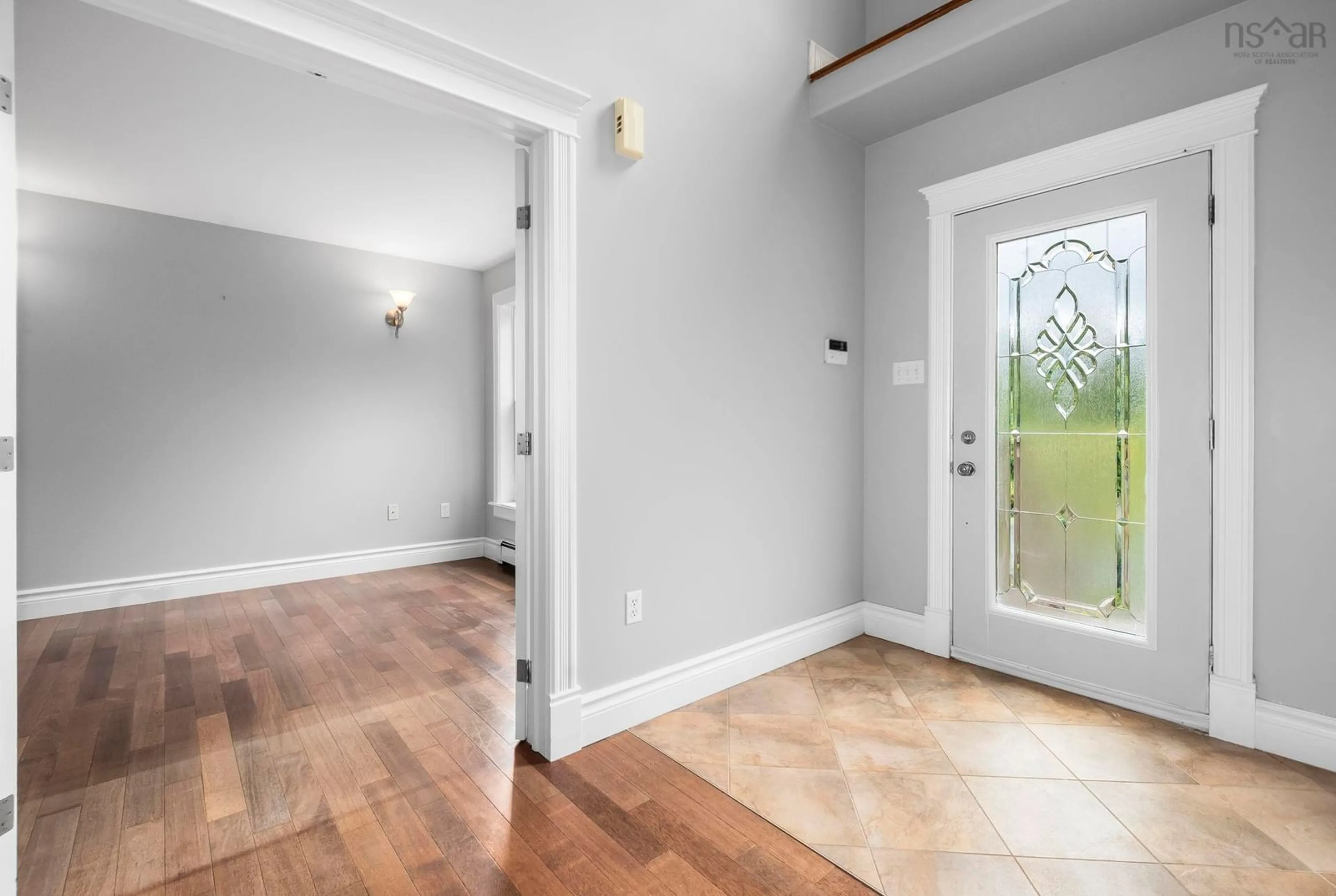 Indoor entryway for 130 Snowberry Crt, Middle Sackville Nova Scotia B4E 3H6