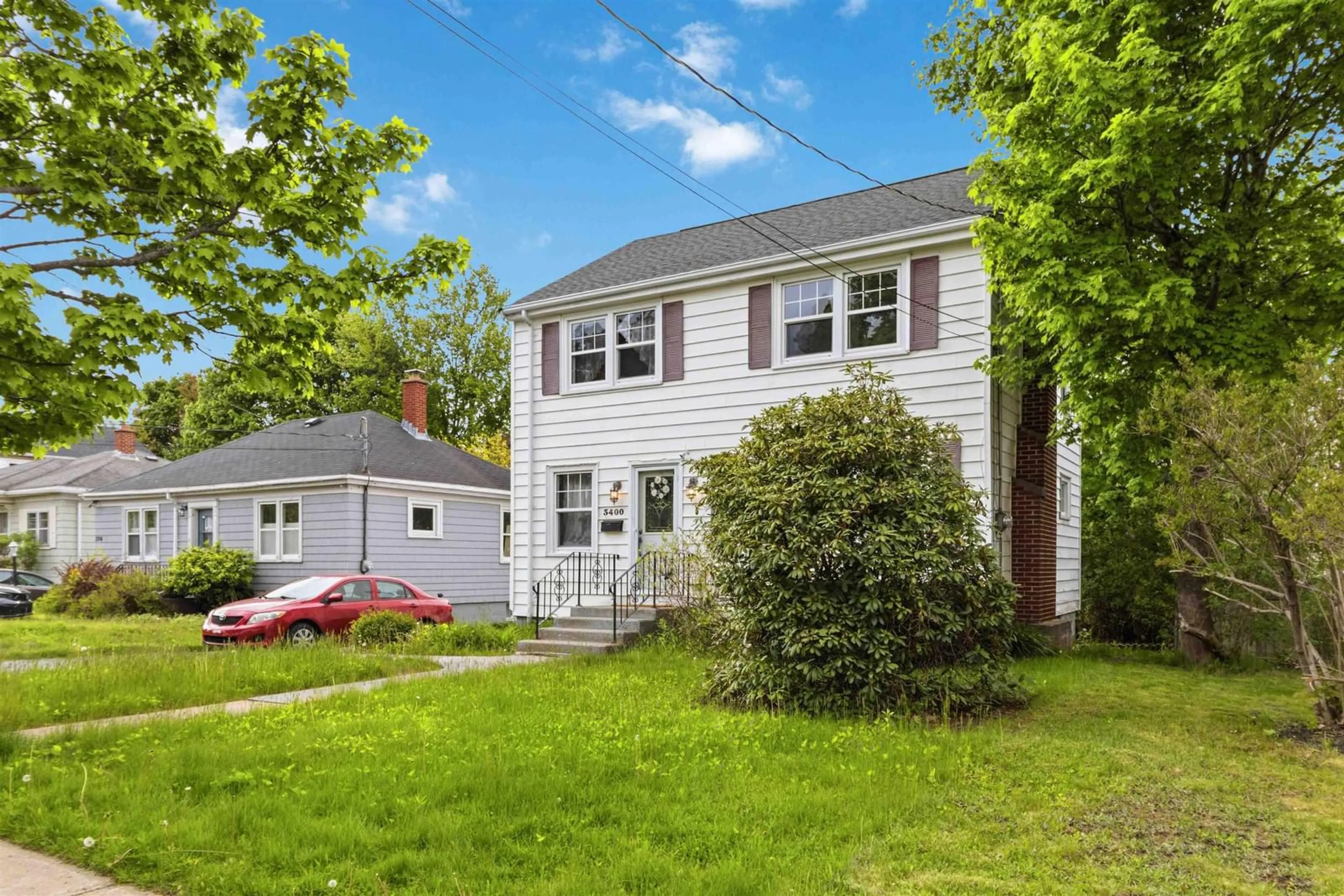 Home with vinyl exterior material, street for 3400 Connaught Ave, Halifax Nova Scotia B3L 3B5