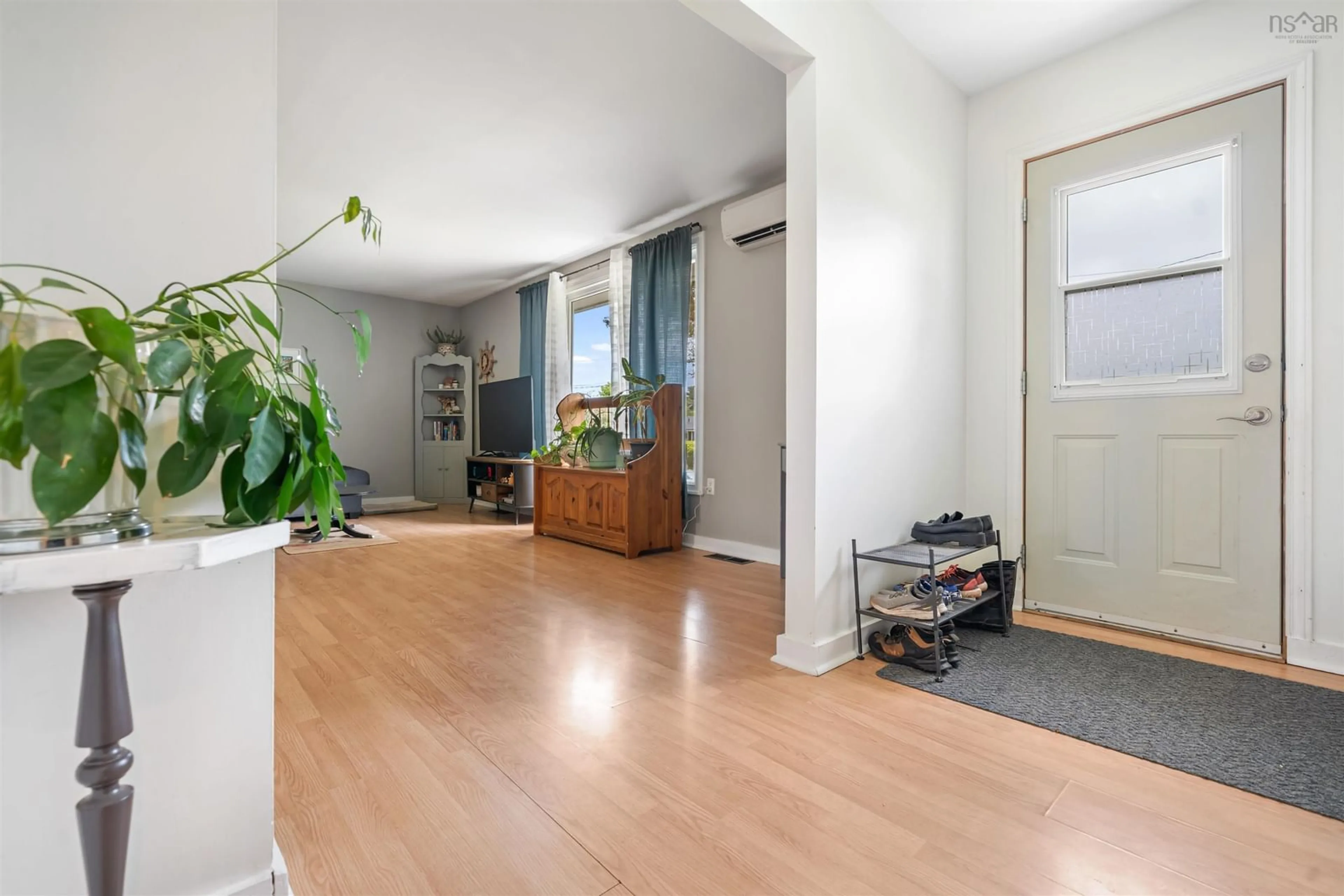 Indoor entryway for 155 Cedar Street St, Pictou Nova Scotia B0K 1H0