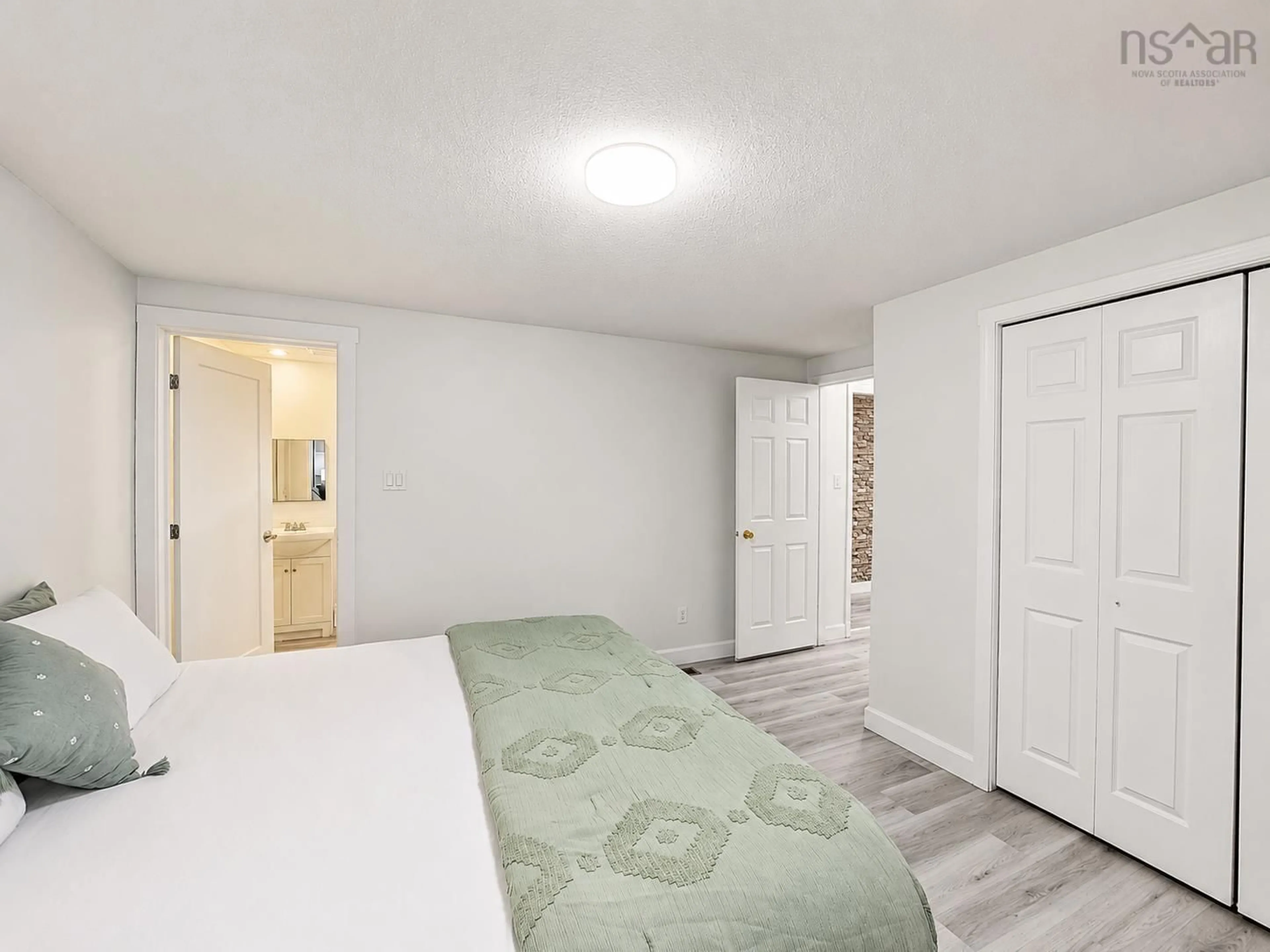 A pic of a room for 102 River Lane, Bedford Nova Scotia B4A 4J5