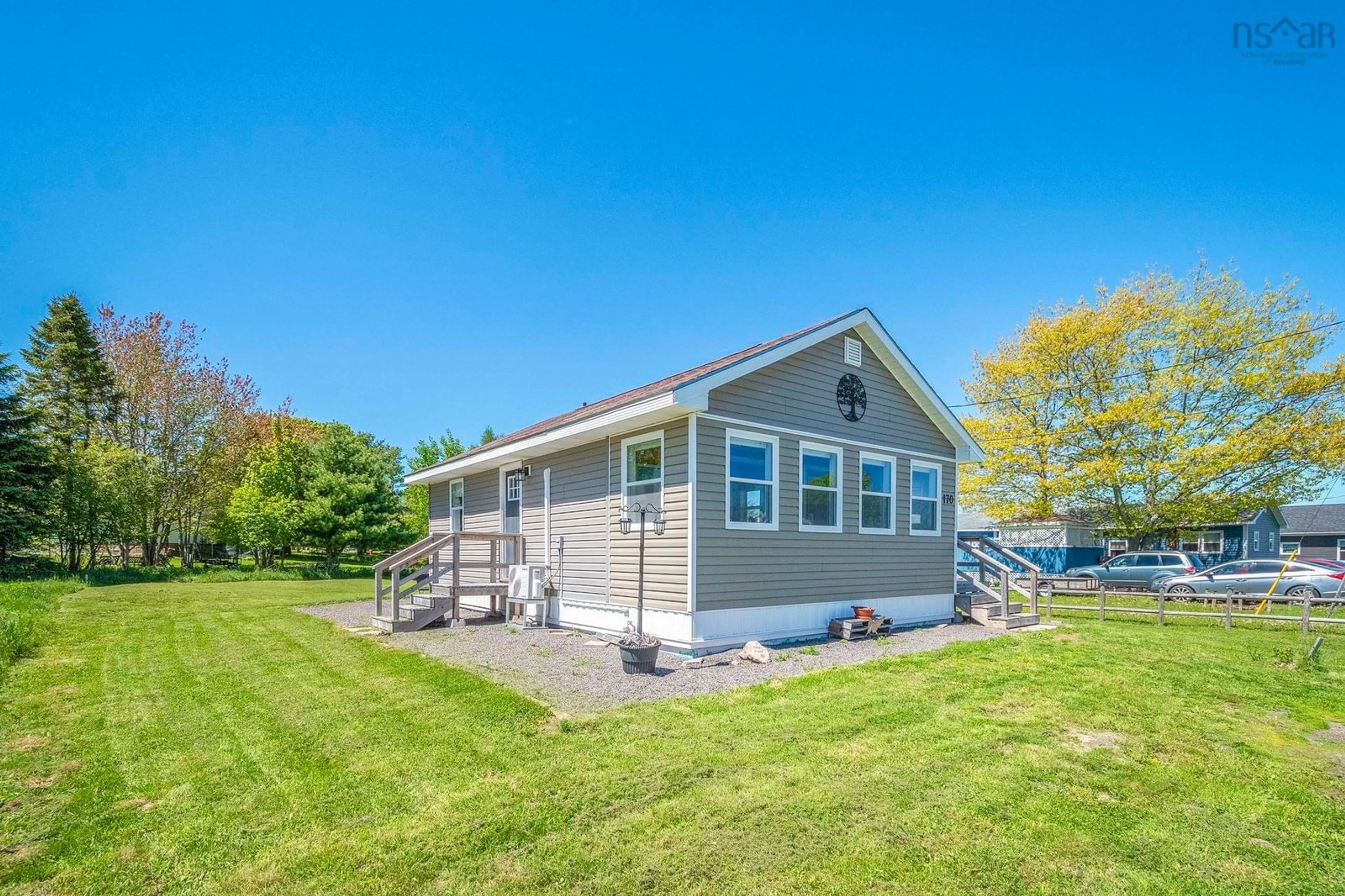 Unknown for 170 Oak St, Pictou Nova Scotia B0N 1C0