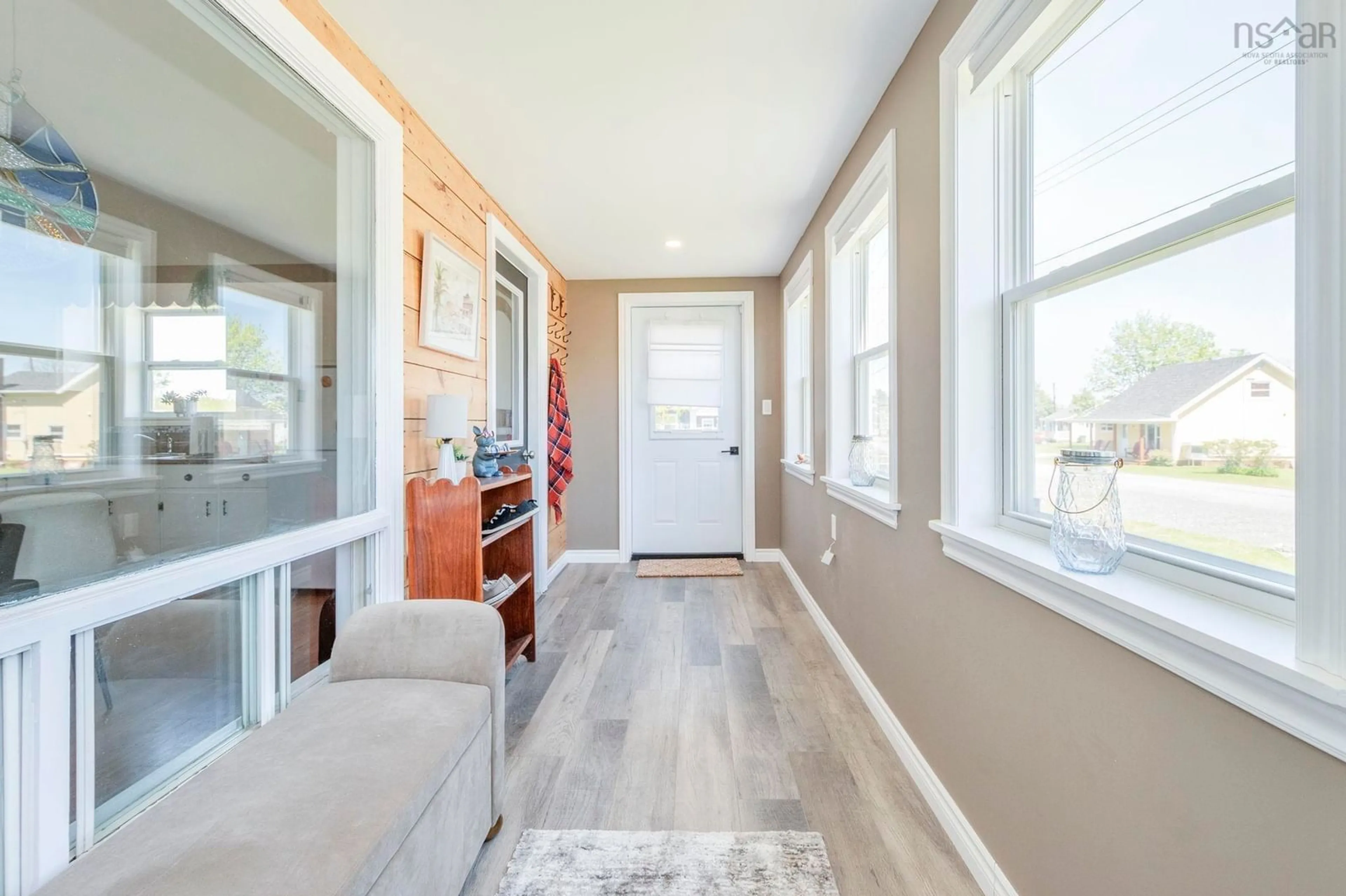 Indoor entryway for 170 Oak St, Pictou Nova Scotia B0N 1C0