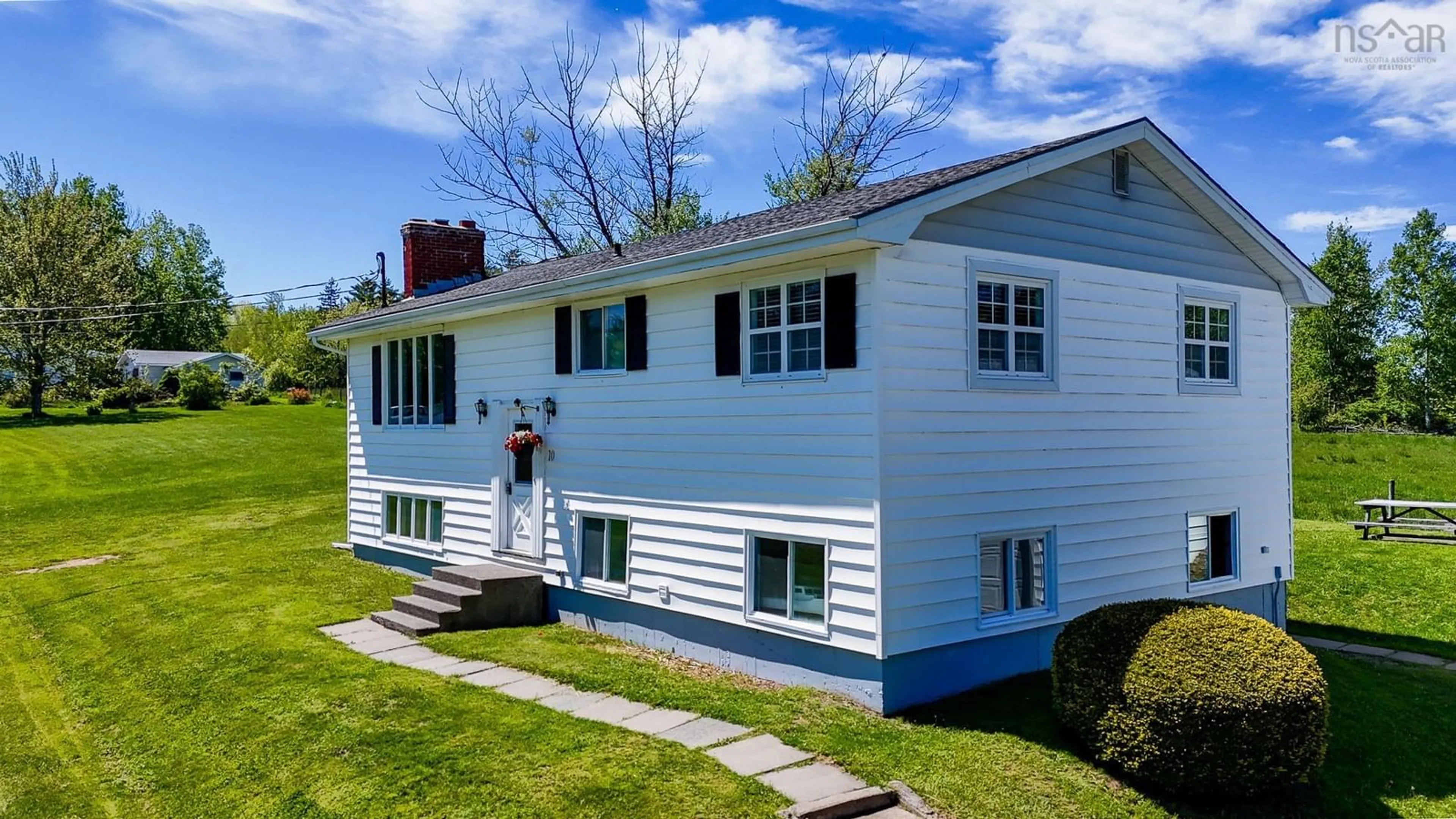 Home with vinyl exterior material, building for 10 Leighton Dr, Brooklyn Nova Scotia B0N 1L0