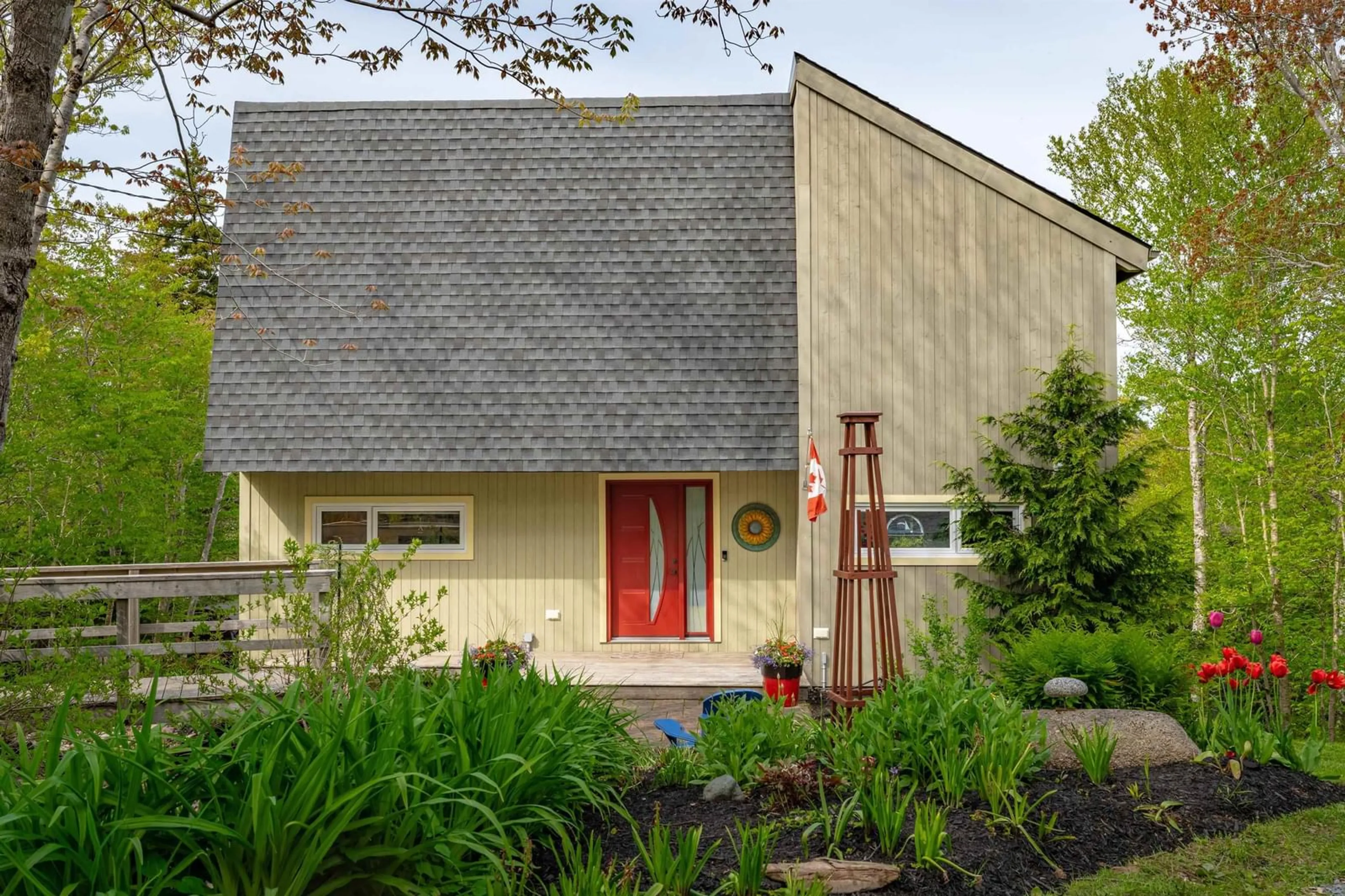 Home with vinyl exterior material, street for 183 Lakewood Dr, Brookside Nova Scotia B3T 1S6