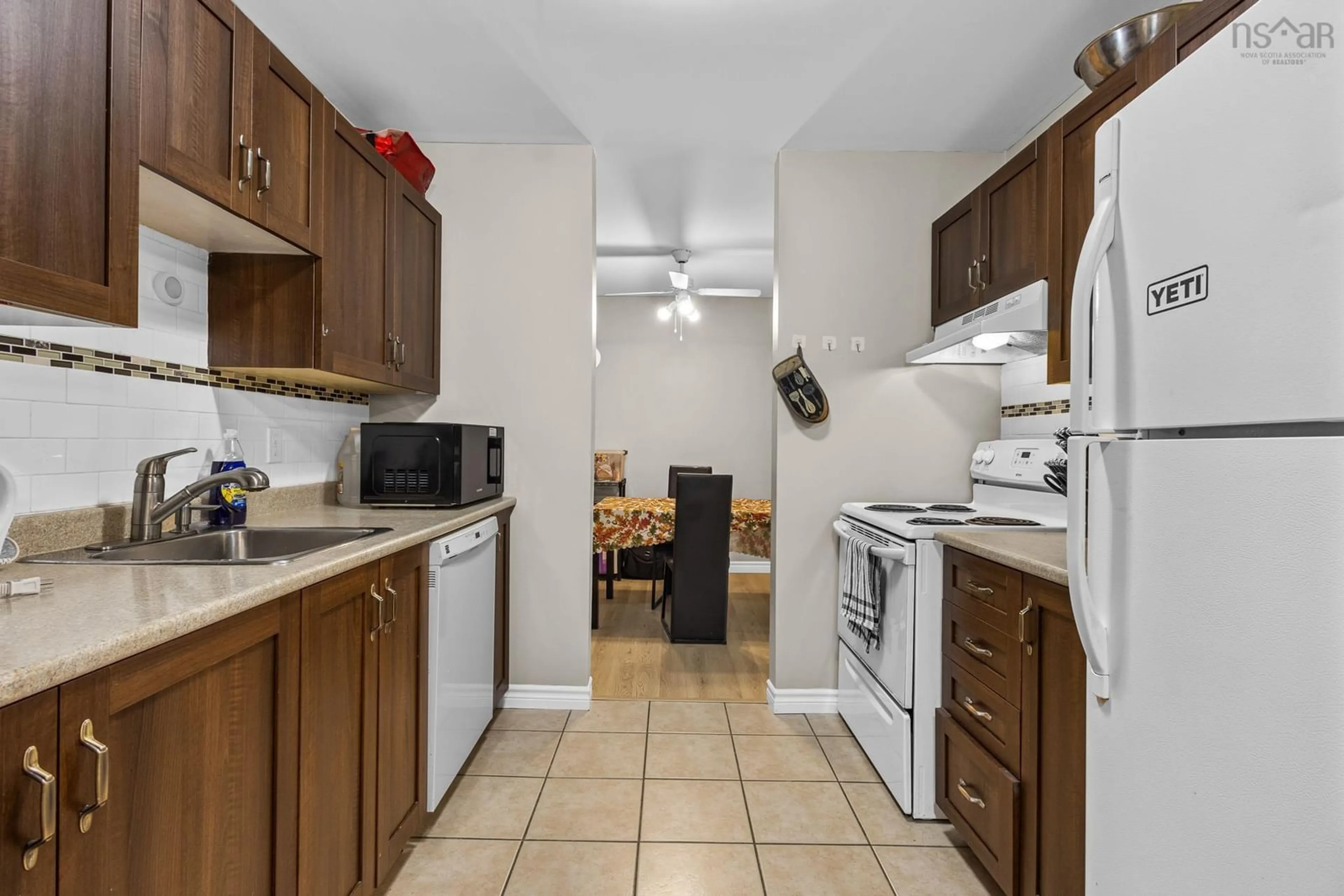 Standard kitchen, ceramic/tile floor for 9 Forest Hills Pky #351, Cole Harbour Nova Scotia B2V 1E8