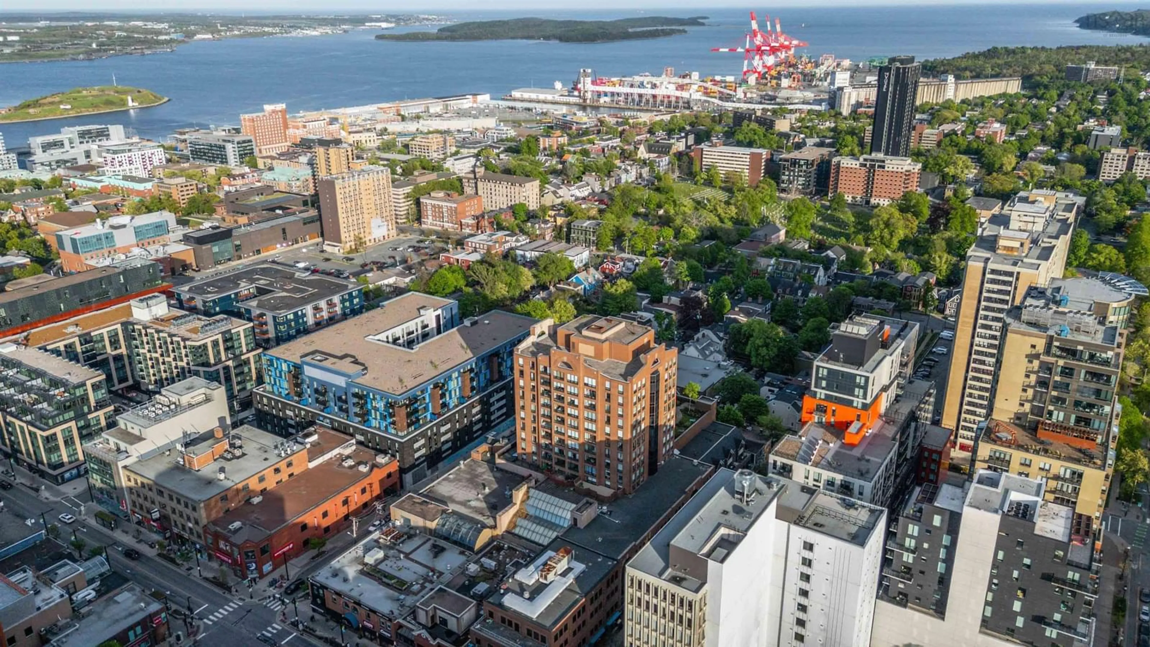 A pic from outside/outdoor area/front of a property/back of a property/a pic from drone, city buildings view from balcony for 1504 Brenton St #1465, Halifax Nova Scotia B3J 3T3
