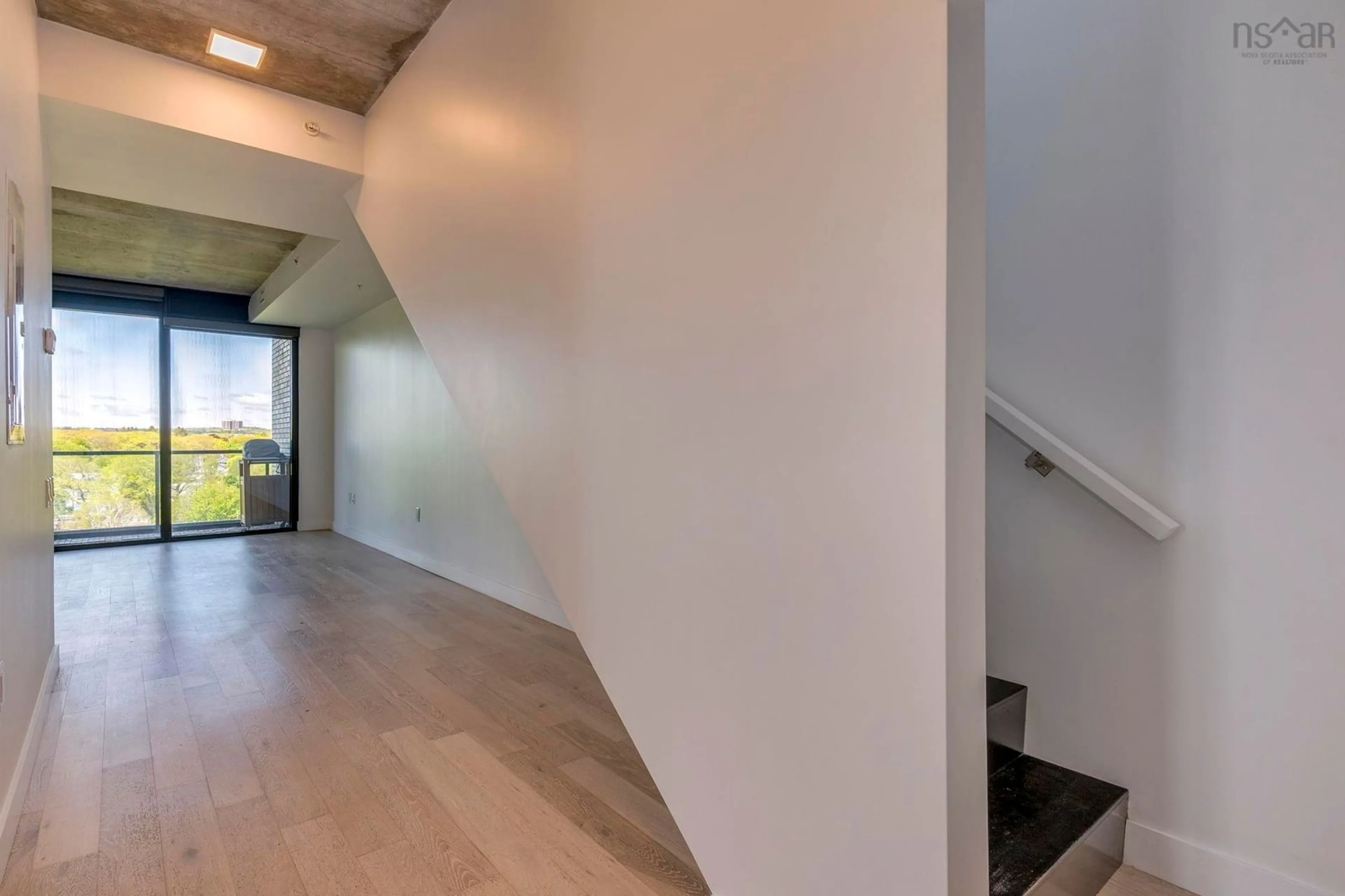 Indoor foyer for 1048 Wellington St #815, Halifax Nova Scotia B3H 0C2