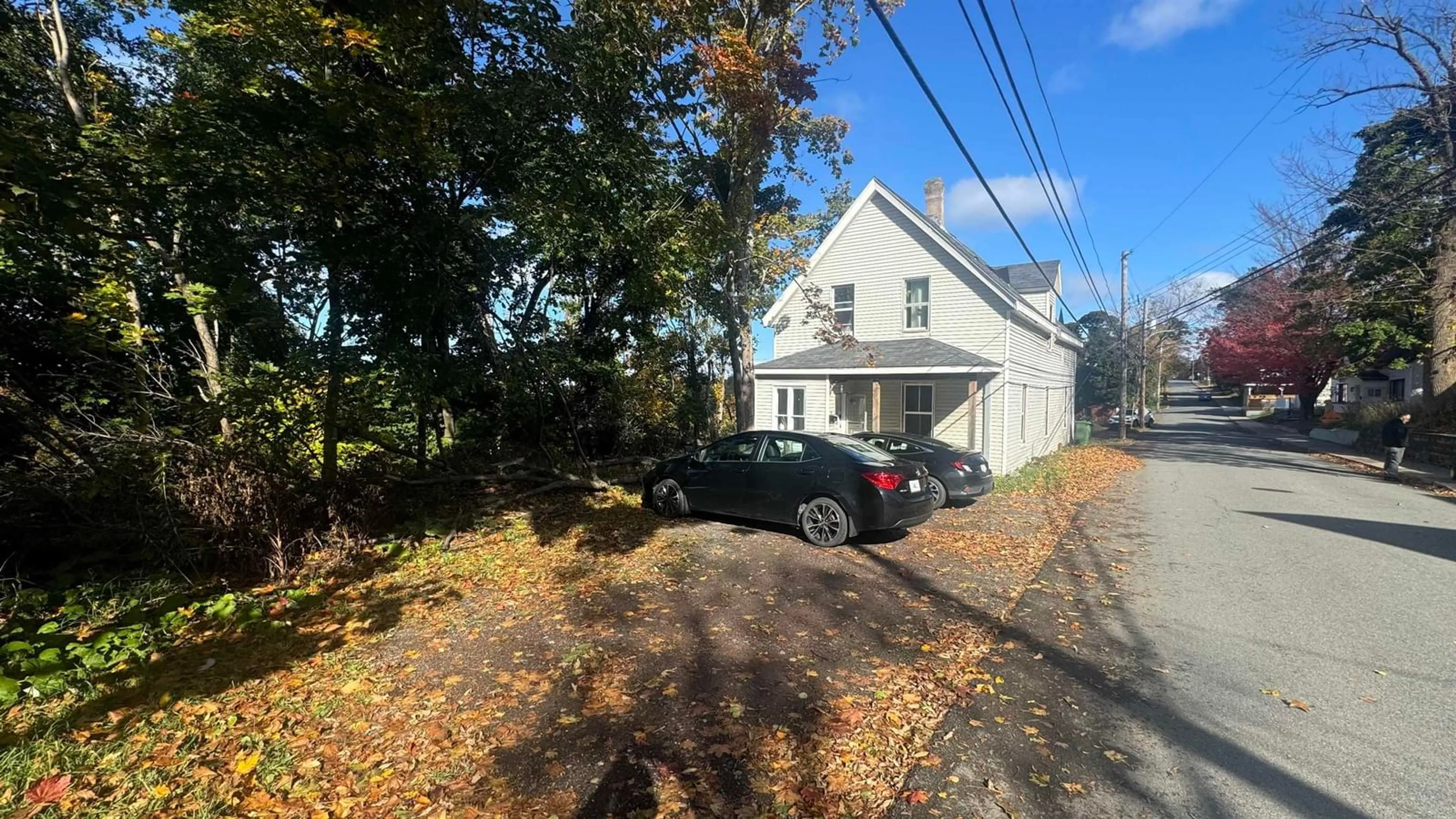 A pic from outside/outdoor area/front of a property/back of a property/a pic from drone, street for 264 High St, New Glasgow Nova Scotia B2H 2P1