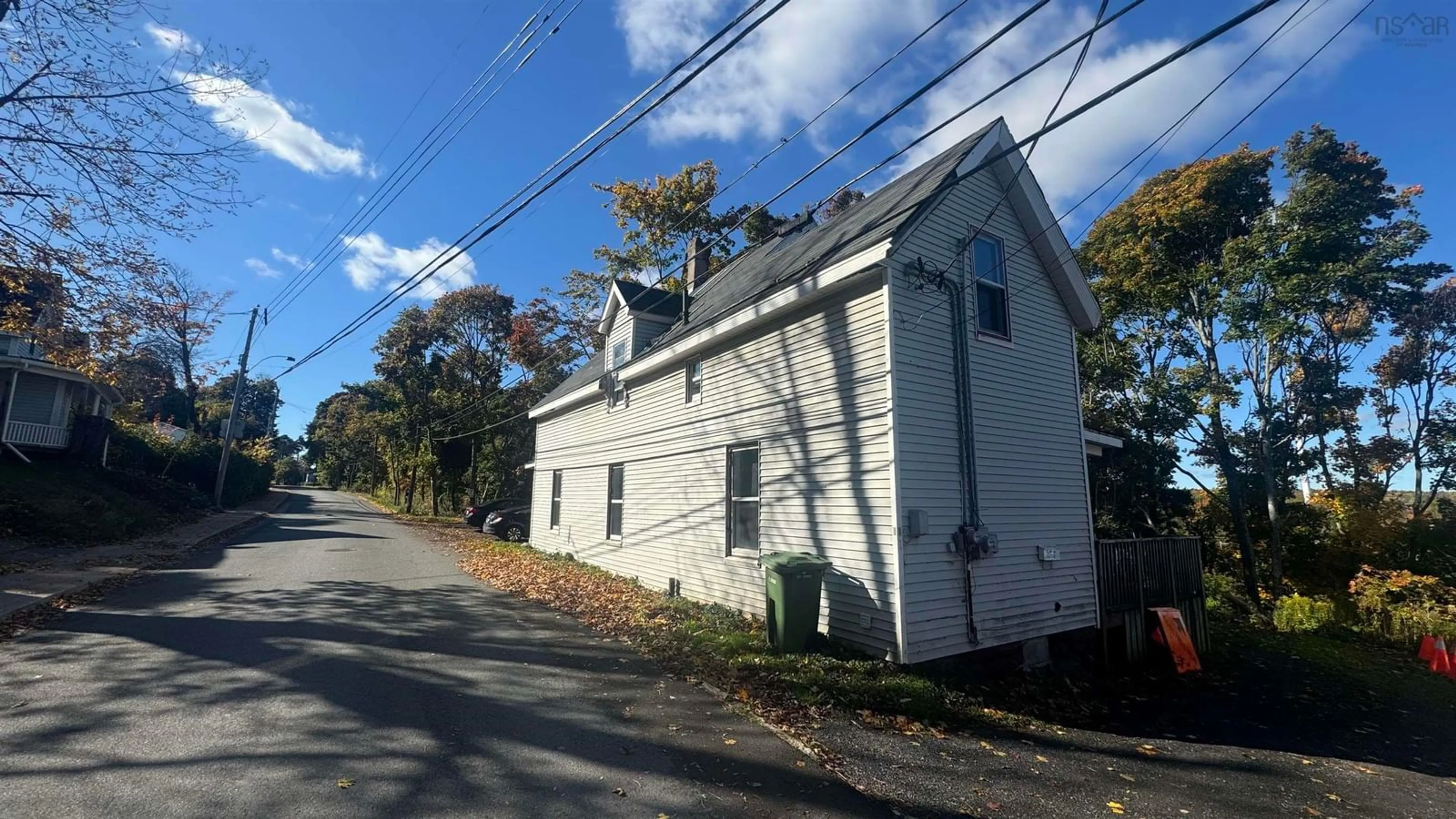 A pic from outside/outdoor area/front of a property/back of a property/a pic from drone, building for 264 High St, New Glasgow Nova Scotia B2H 2P1