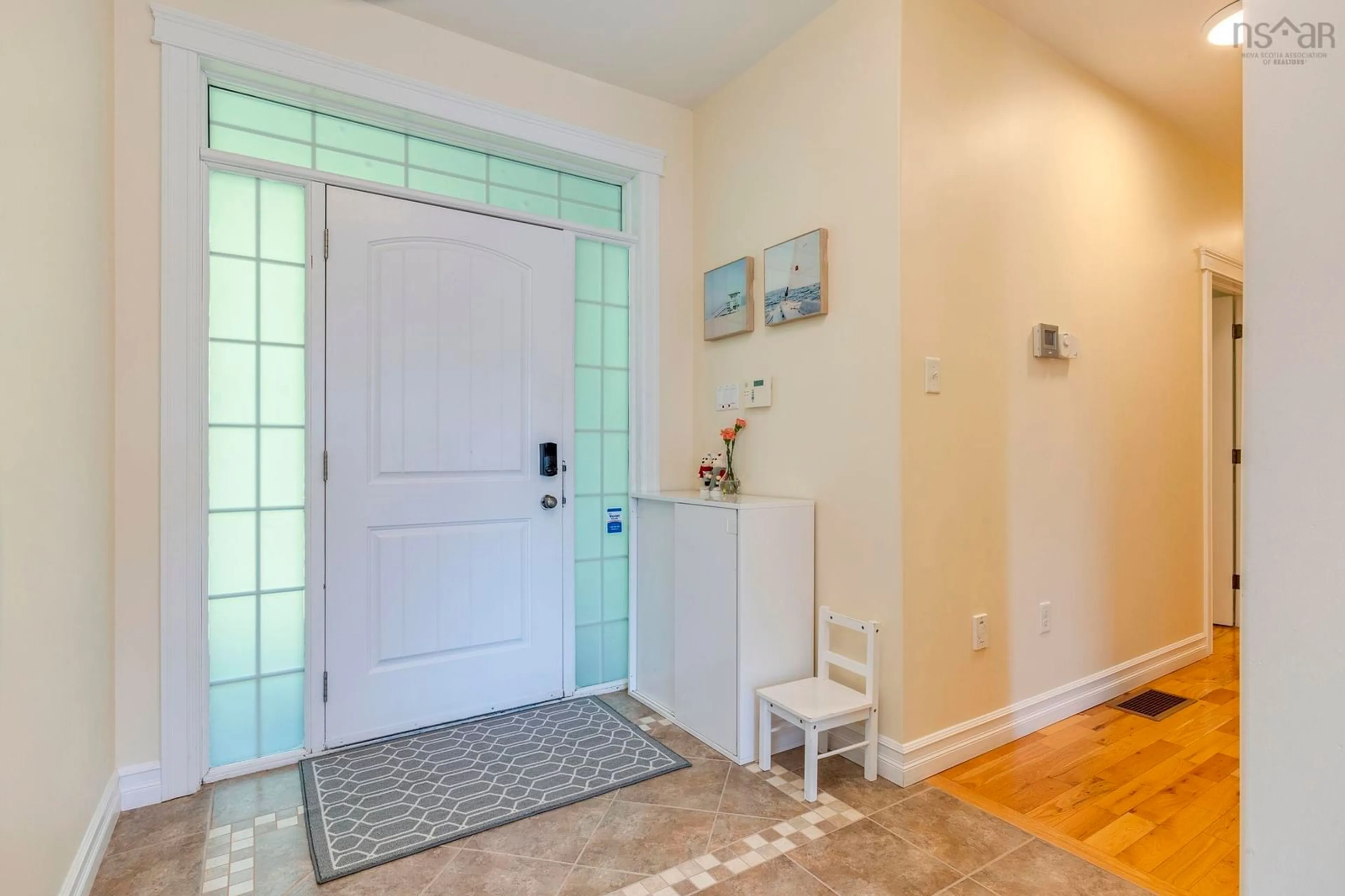Indoor entryway for 293 Aberdeen Dr, Halifax Nova Scotia B2T 0H1