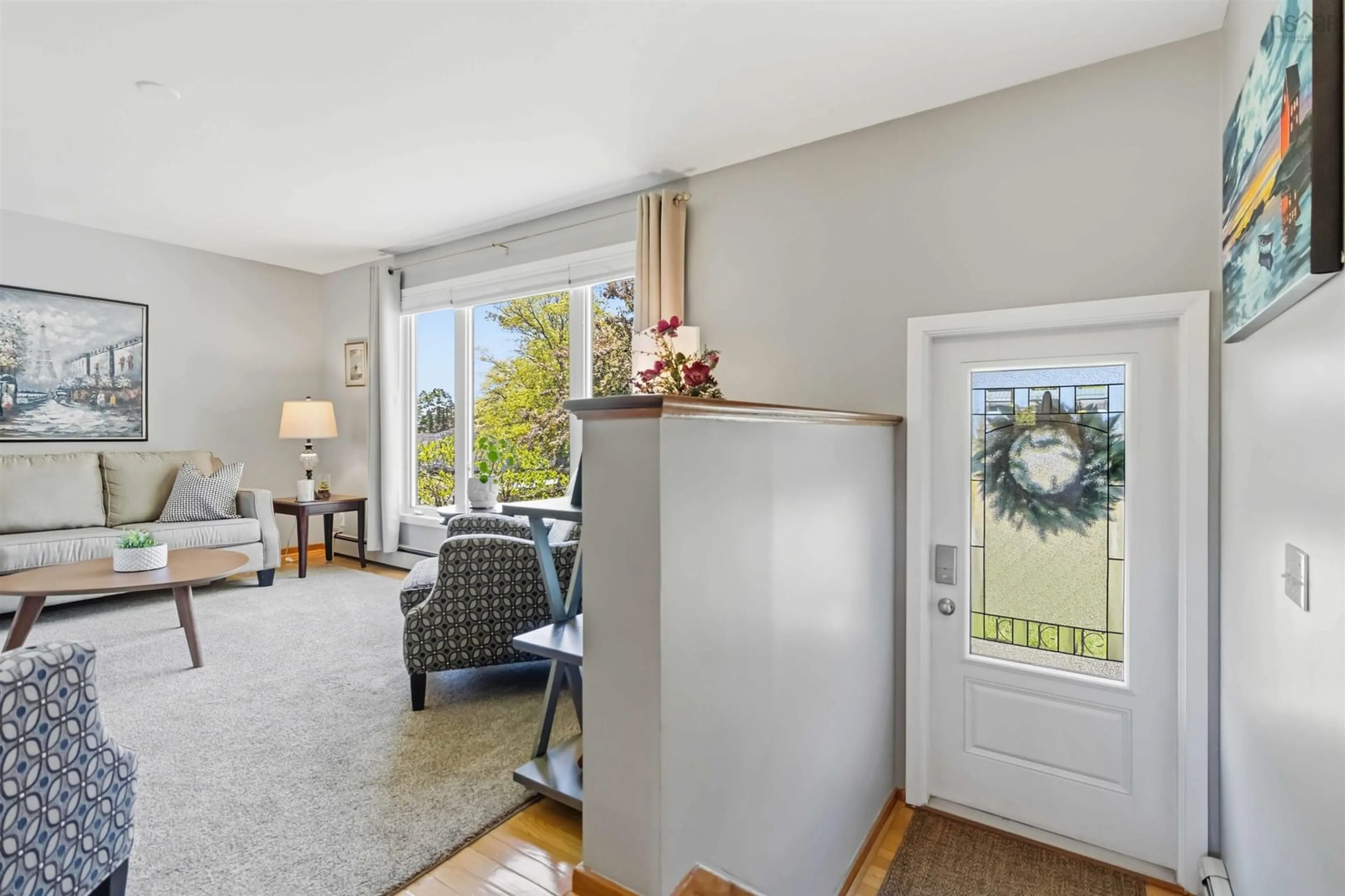 Indoor entryway for 122 Brook St, Lunenburg Nova Scotia B0J 2C0
