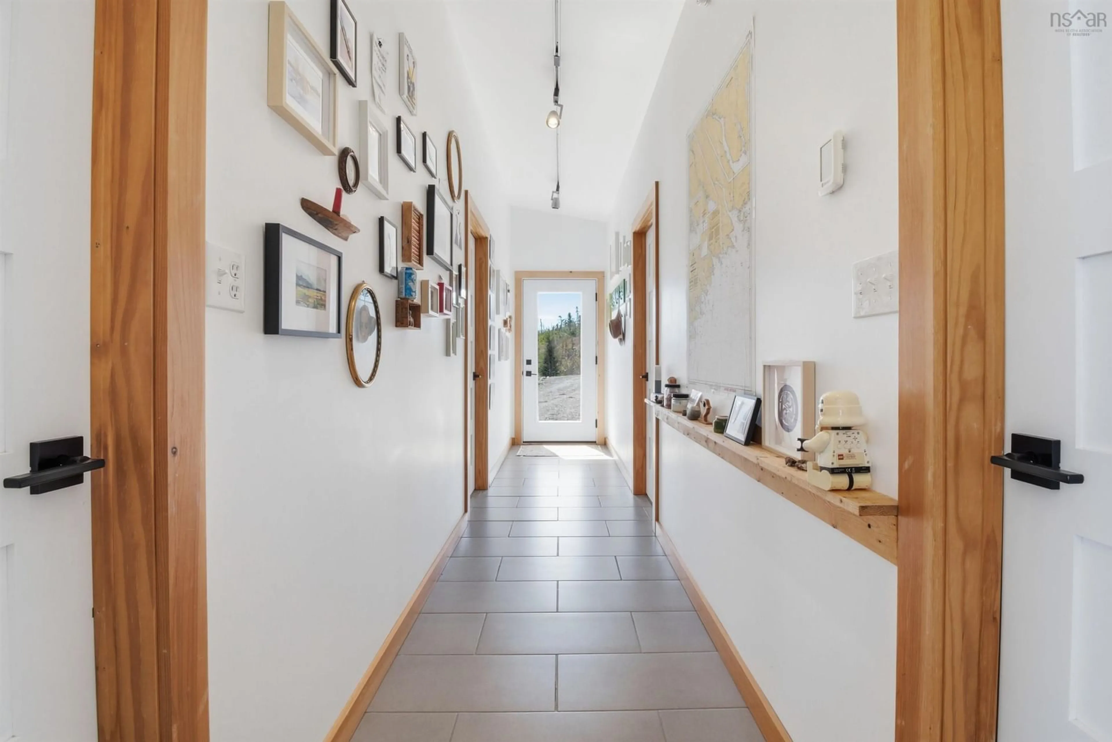 Indoor foyer for 400 Mailman Branch Rd, Liscomb Nova Scotia B0J 2A0