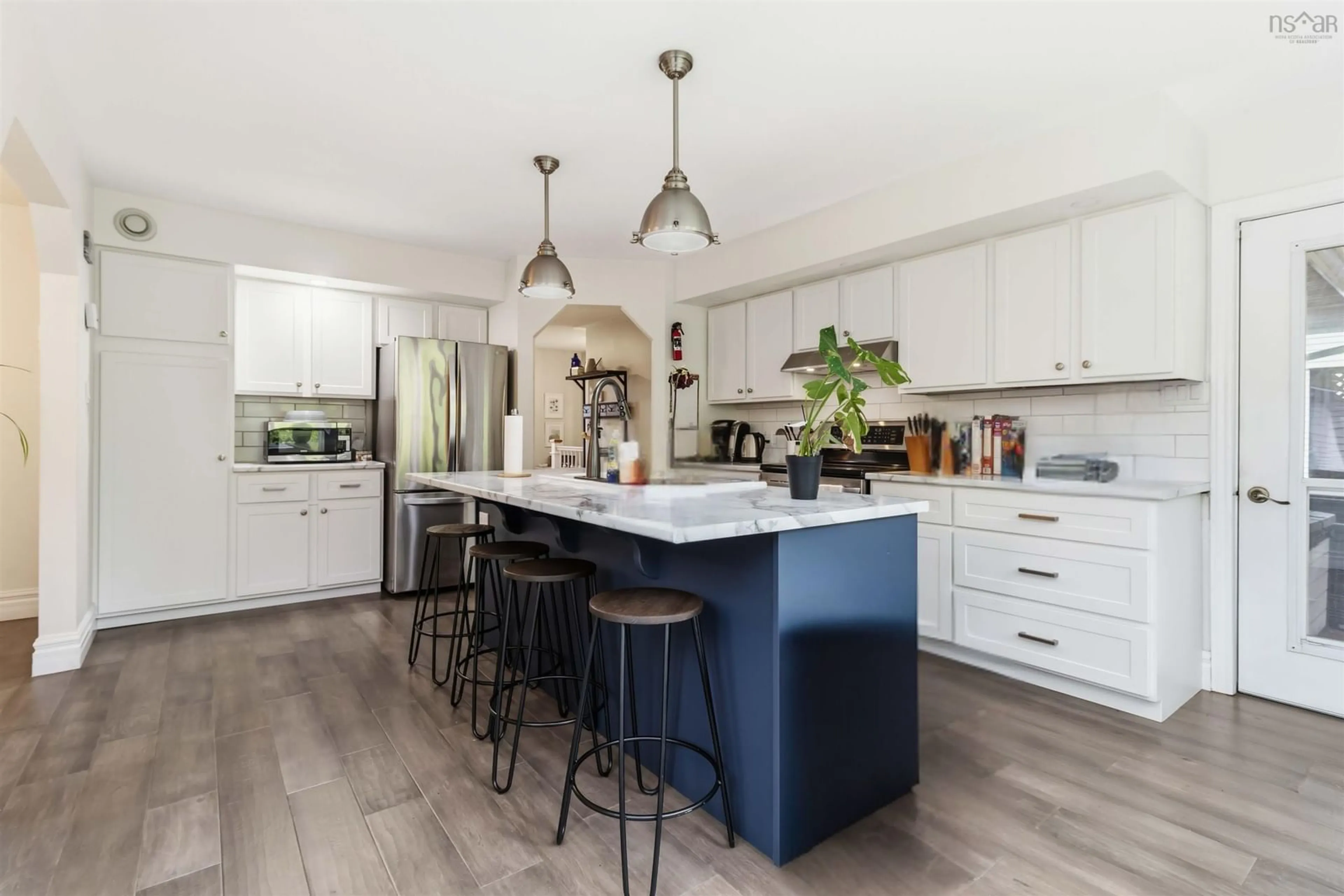 Open concept kitchen, unknown for 150 Churchill Downs Cir, Lower Sackville Nova Scotia B4E 2J4