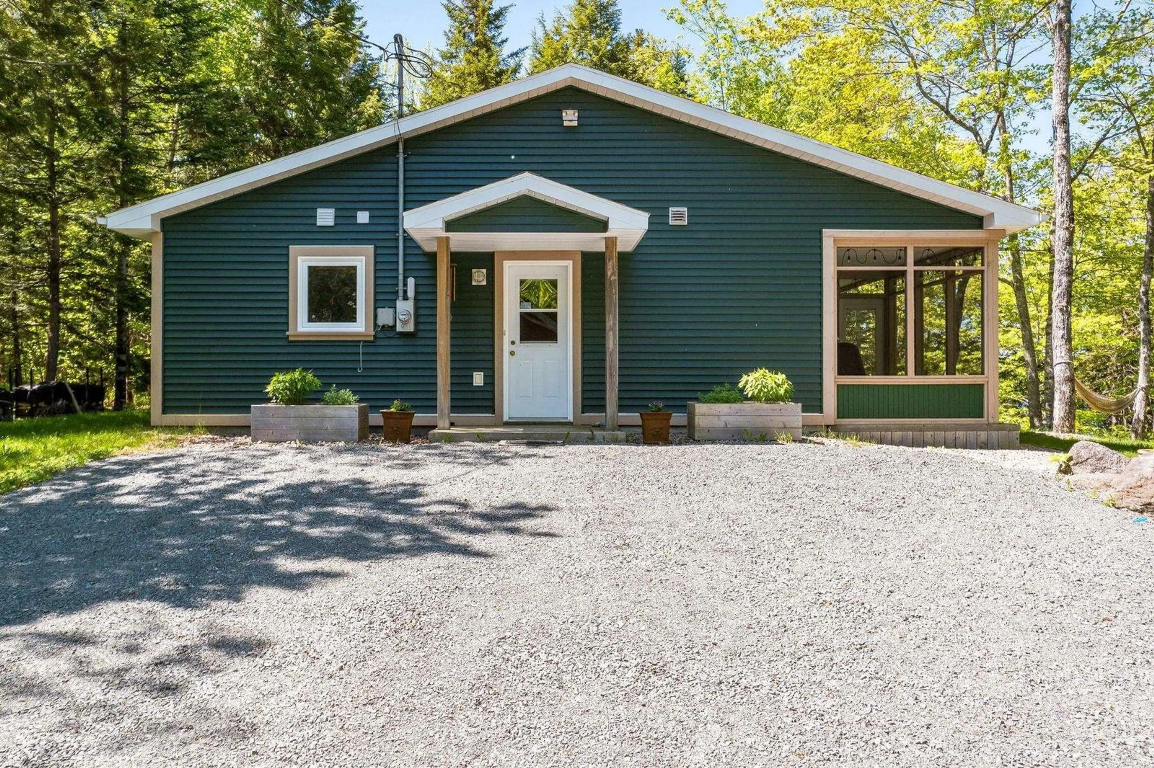 Home with vinyl exterior material, unknown for 359 Summit Ridge Rd, Vaughan Nova Scotia B0N 2T0