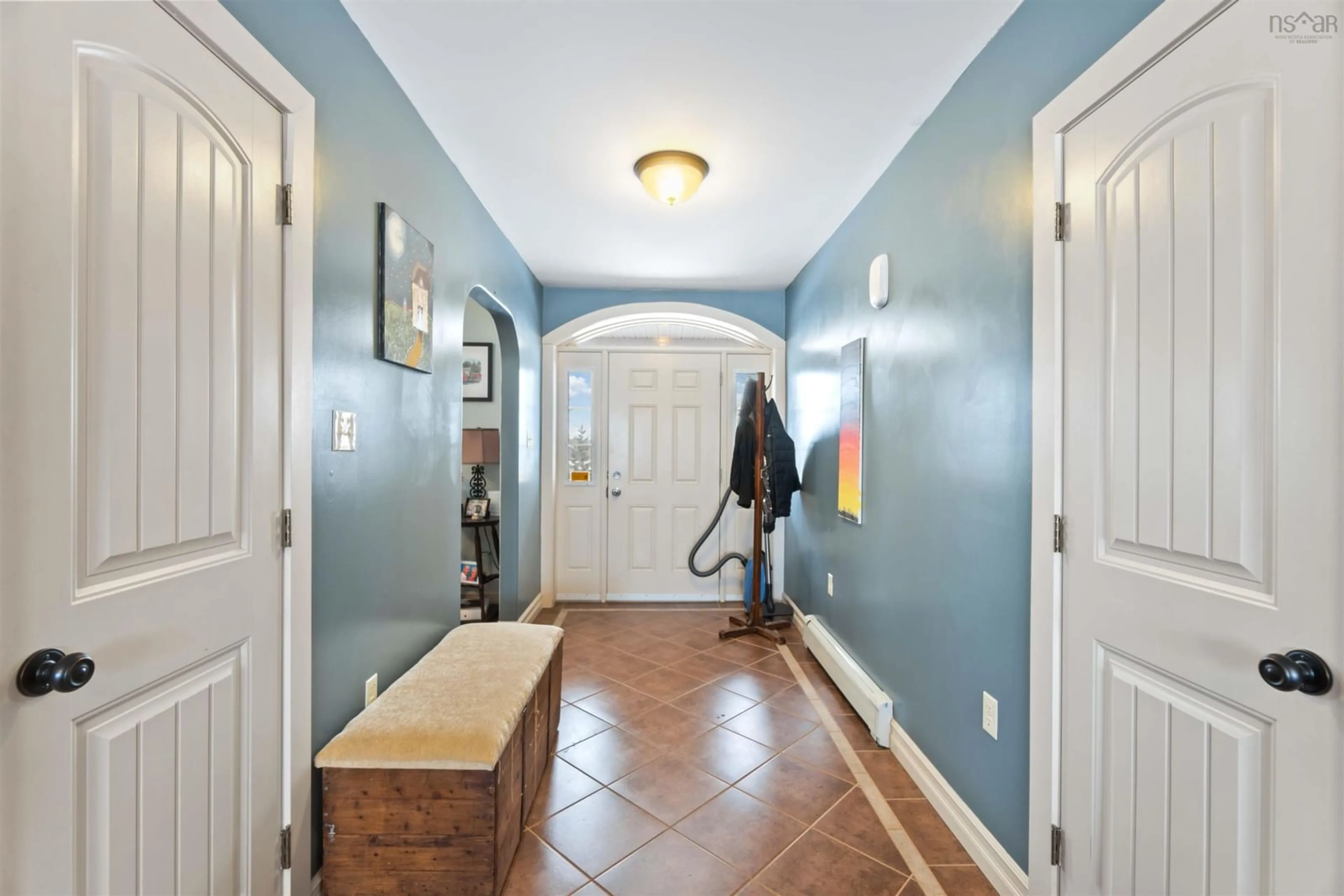 Indoor entryway for 1124 Steadman Rd, Billtown Nova Scotia B0P 1J0