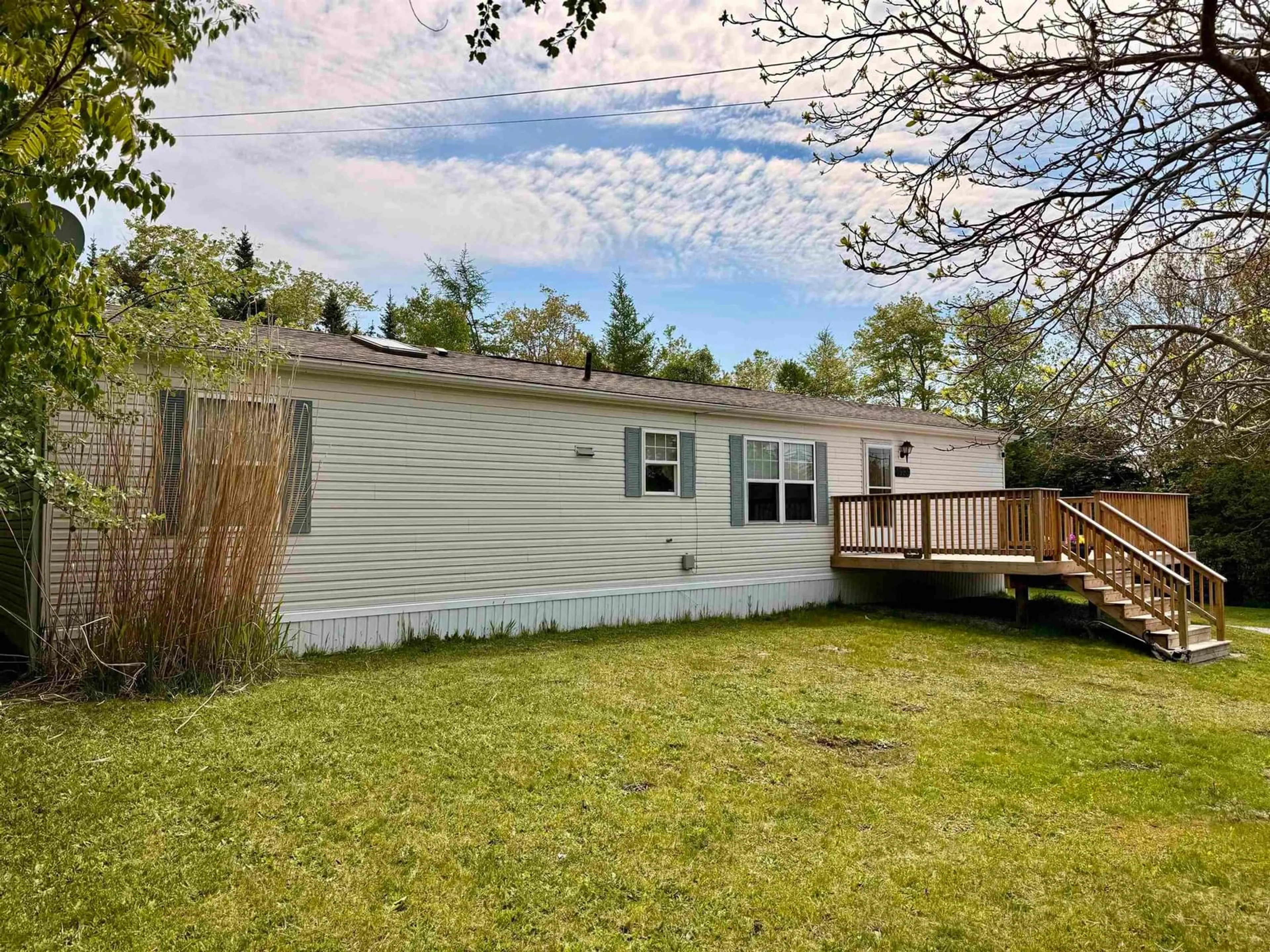 Home with vinyl exterior material, unknown for 1985 Sandy Point Rd, Sandy Point Nova Scotia B0T 1W0
