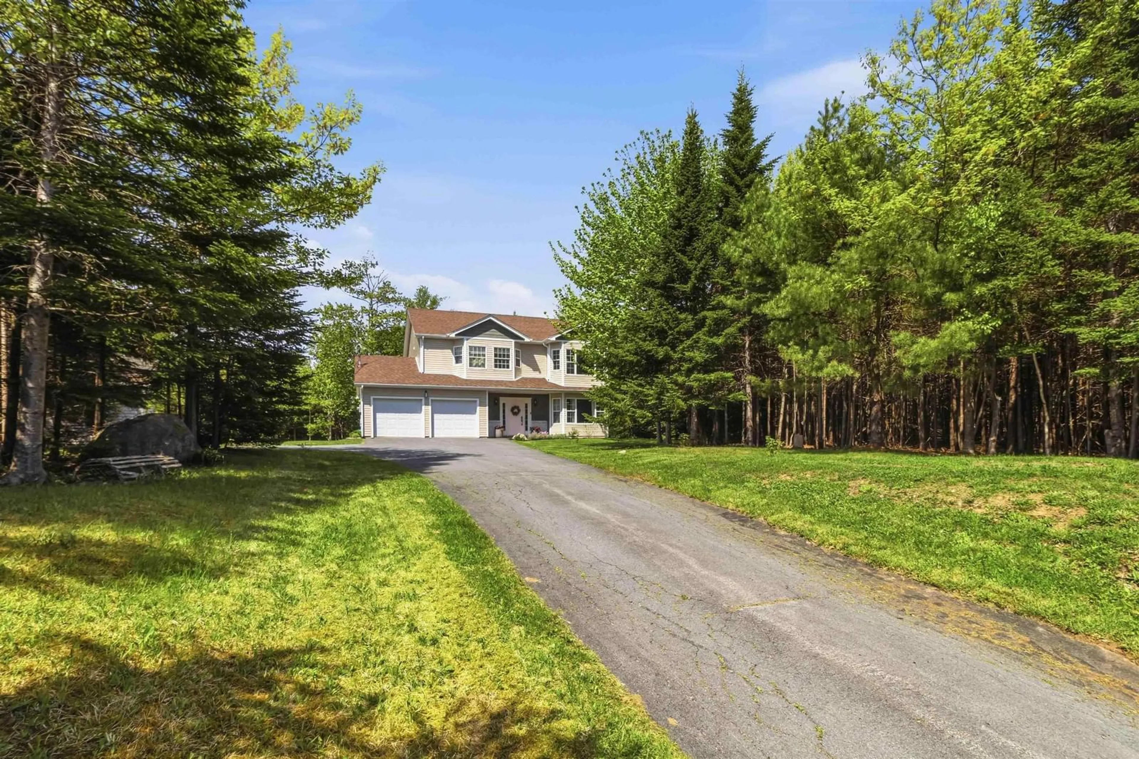 A pic from outside/outdoor area/front of a property/back of a property/a pic from drone, street for 326 Keltic Dr, Lawrencetown Nova Scotia B2Z 1M7