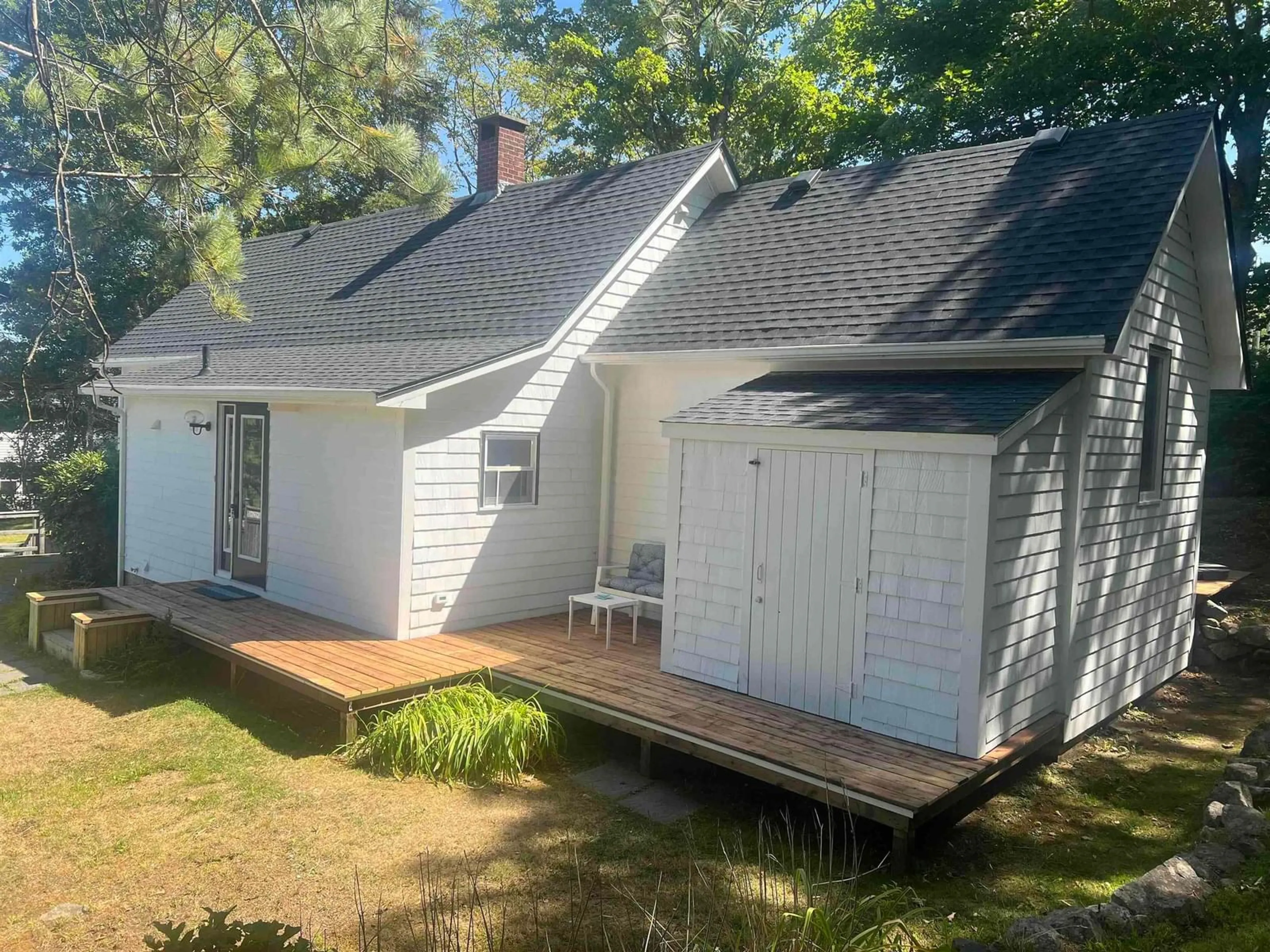 Unknown for 165 King St, Chester Nova Scotia B0J 1J0