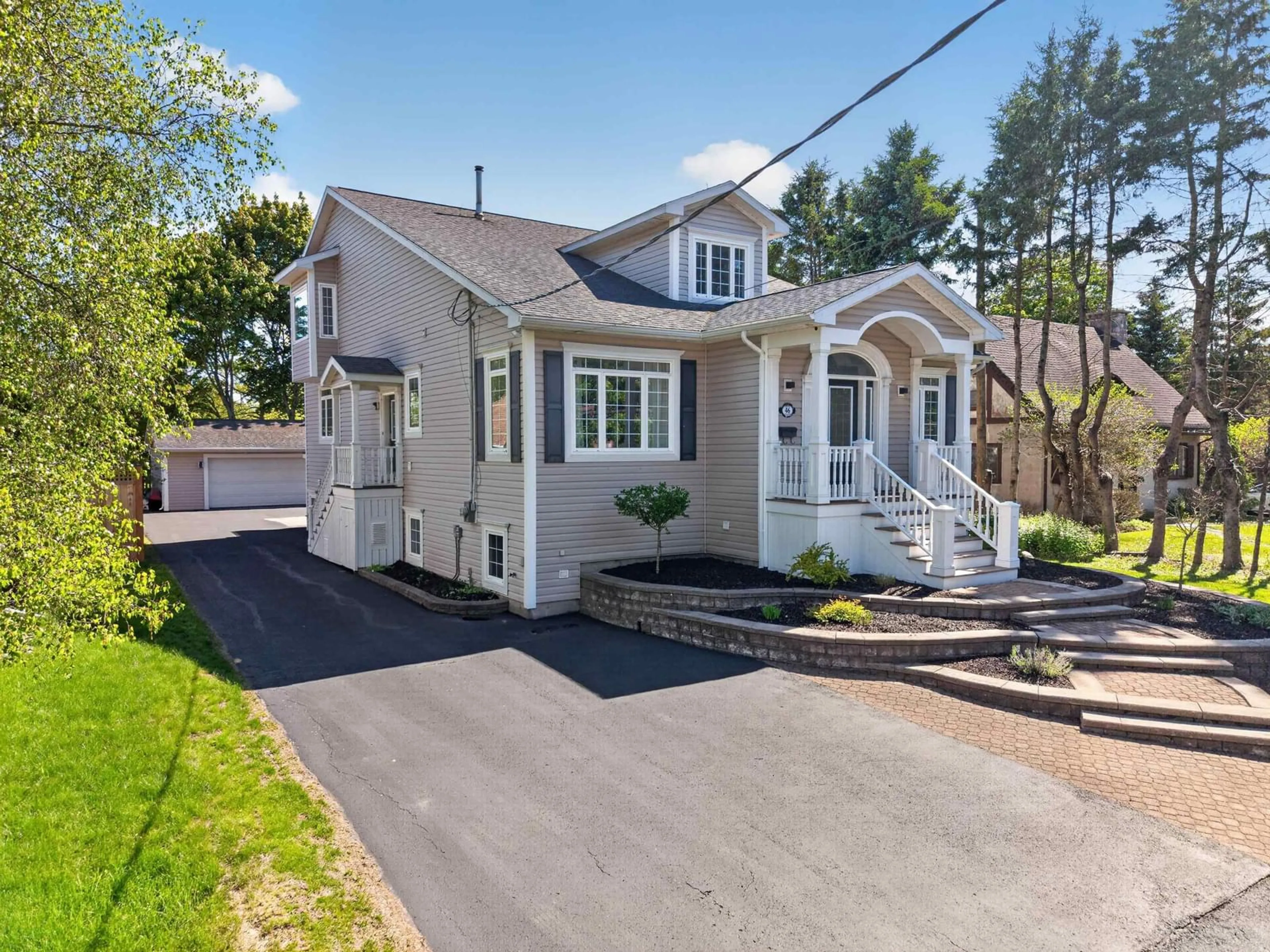 Home with vinyl exterior material, street for Smith Ave #46, Truro Nova Scotia B2N 1C1