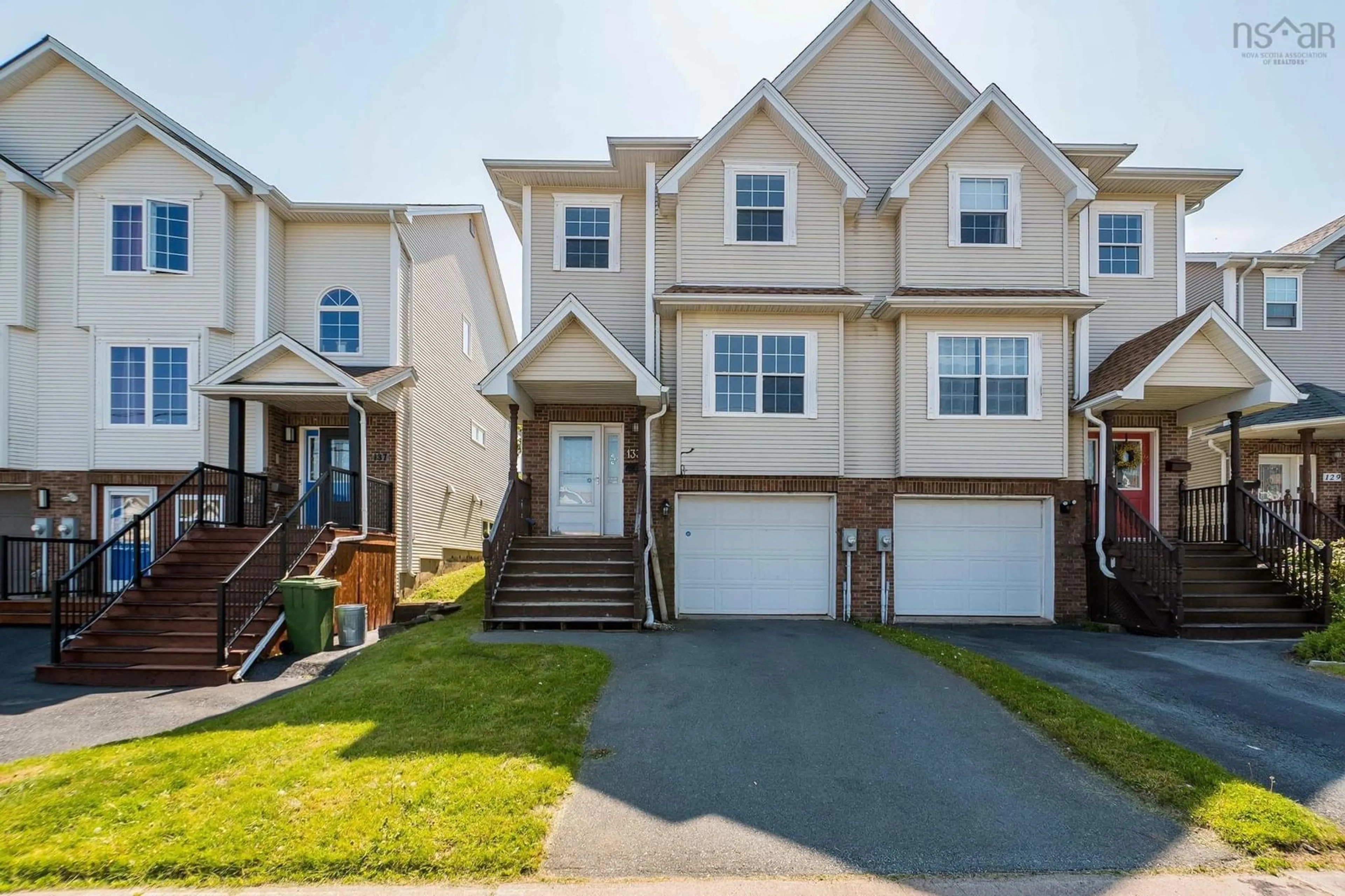Home with vinyl exterior material, street for 133 Green Village Lane, Dartmouth Nova Scotia B2Y 4V5