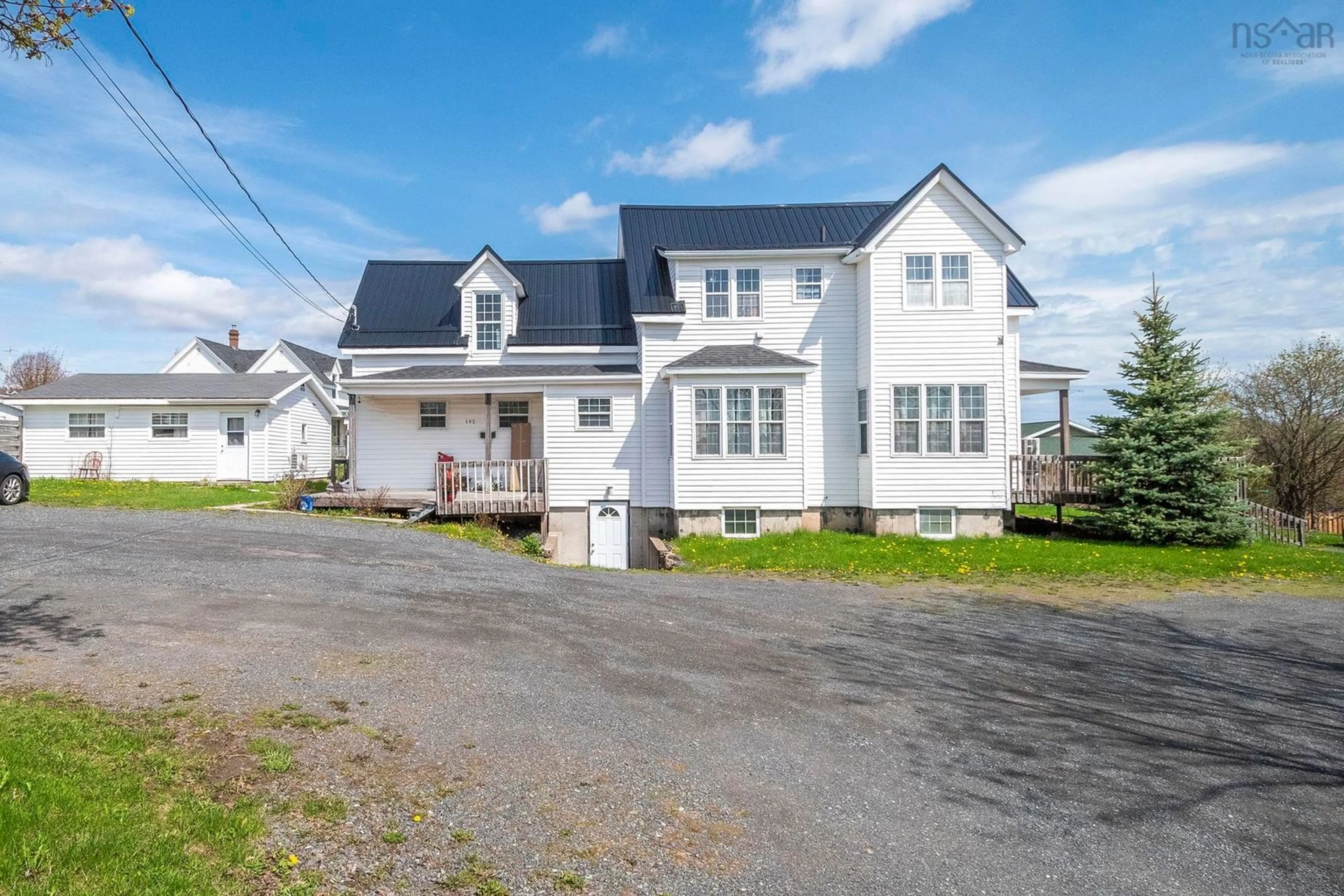 Unknown for 102 North Foord St, Stellarton Nova Scotia B0K 1S0