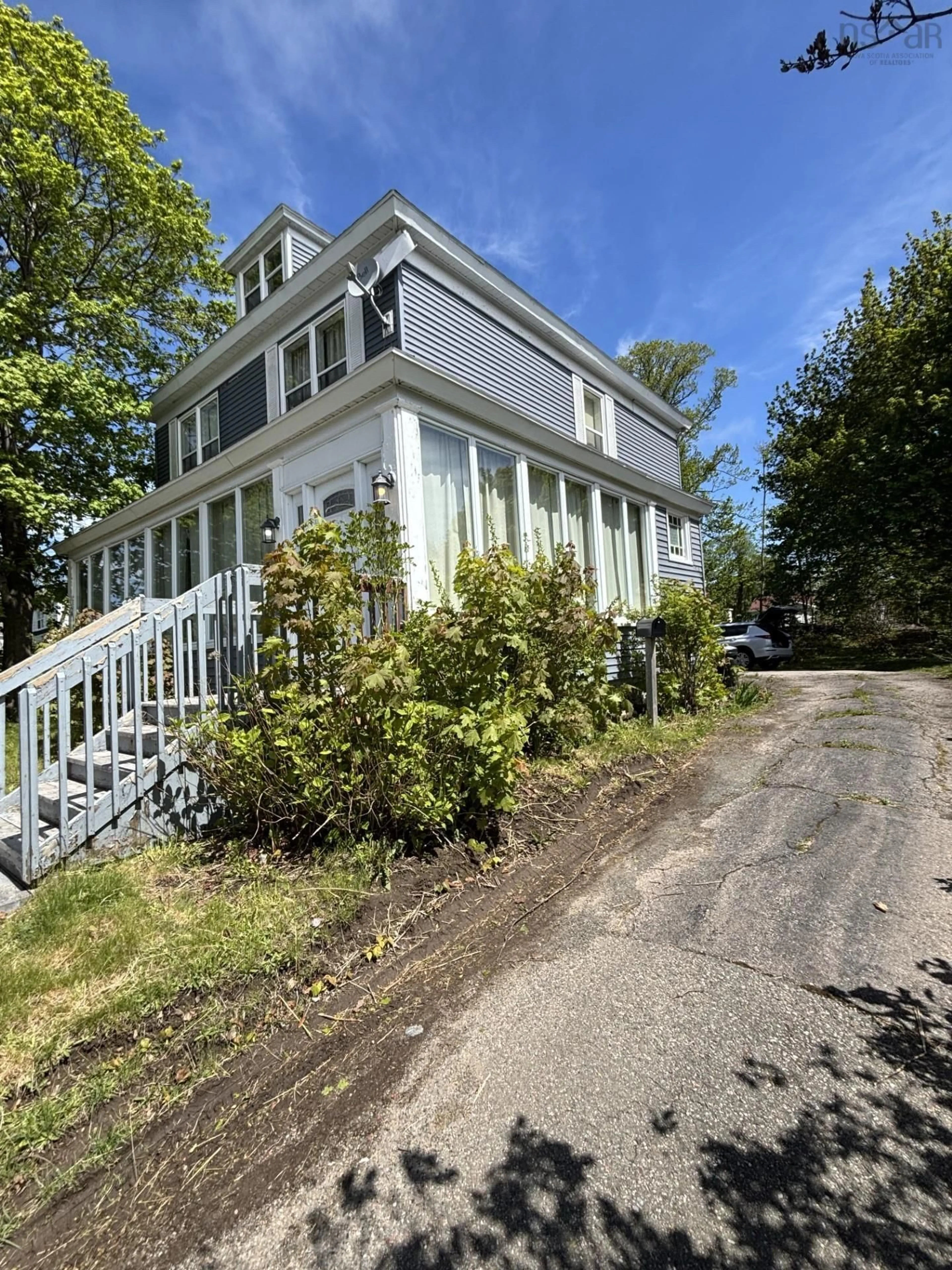 A pic from outside/outdoor area/front of a property/back of a property/a pic from drone, street for 49 King St, North Sydney Nova Scotia B2A 2S9