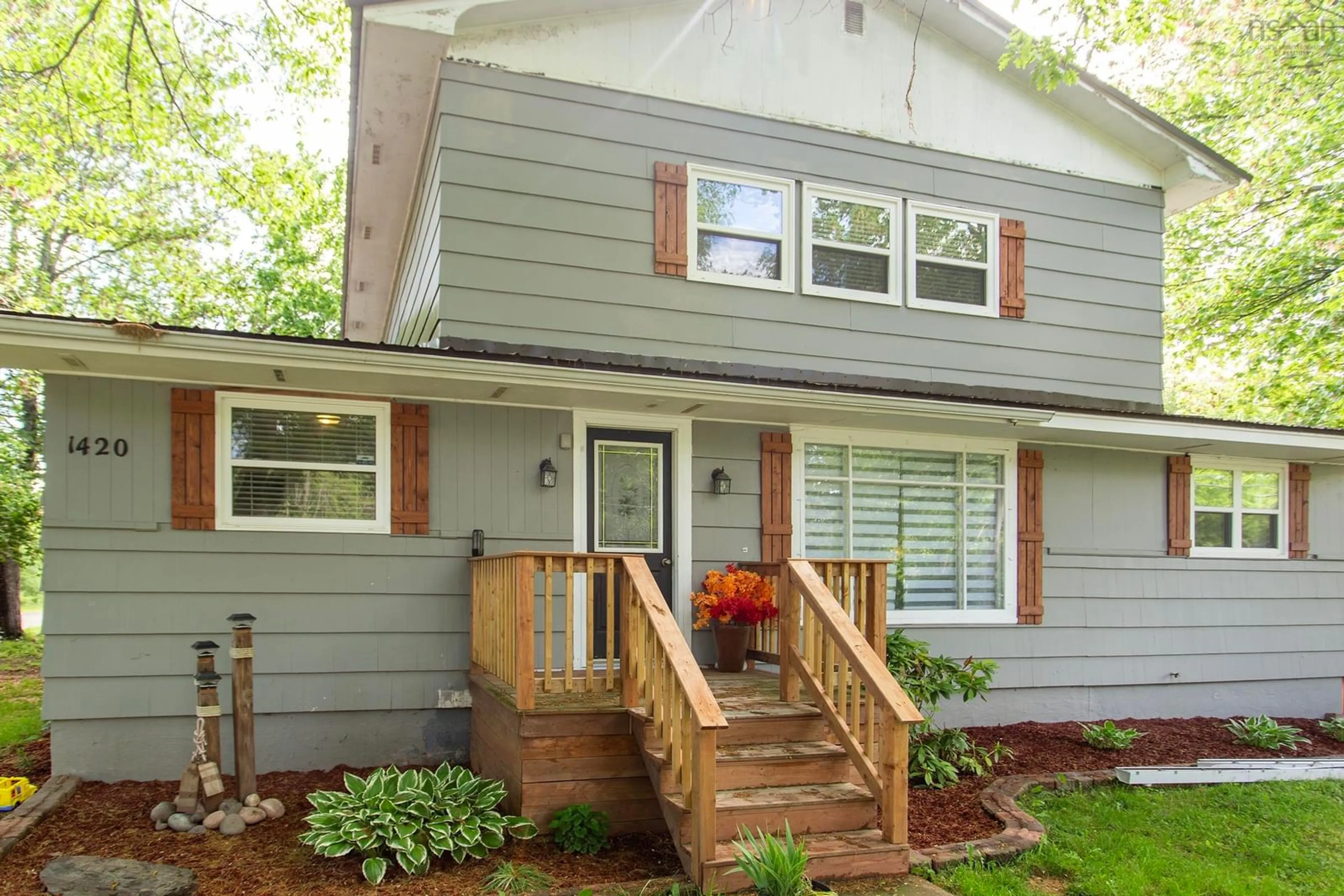 Home with vinyl exterior material, street for 1420 Park Rd, Kingston Nova Scotia B0P 1R0
