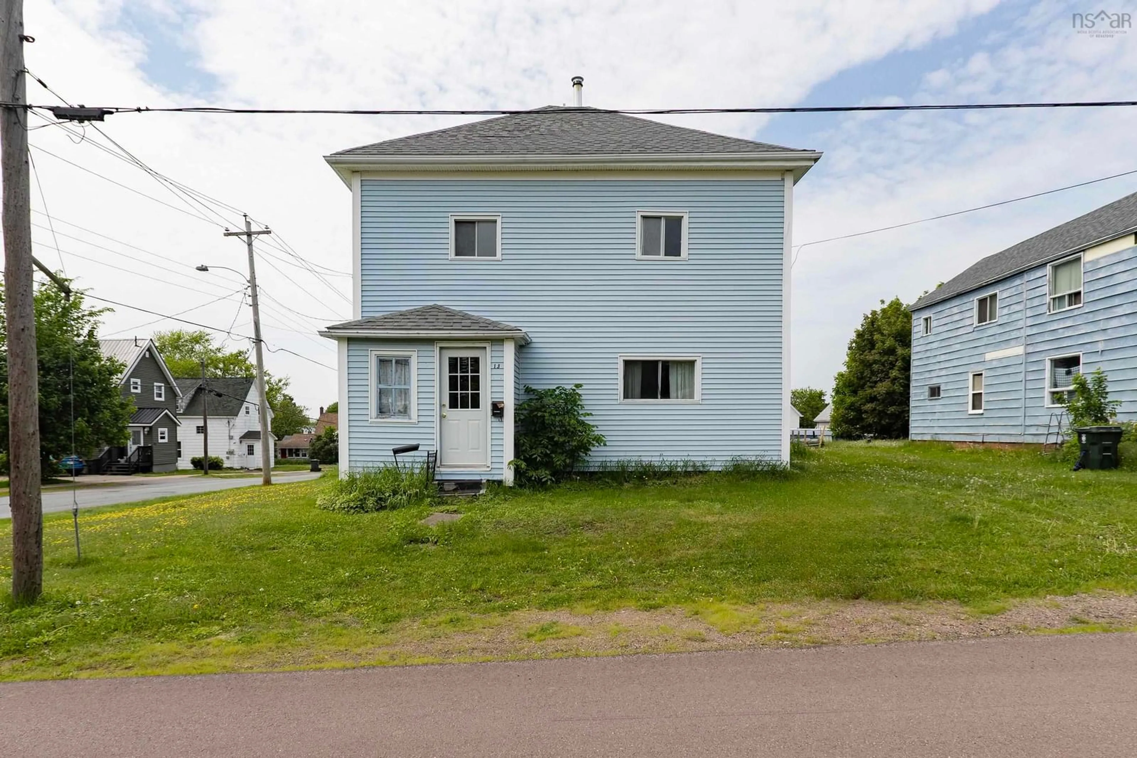 A pic from outside/outdoor area/front of a property/back of a property/a pic from drone, building for 13 Erncliffe St, Amherst Nova Scotia B4H 1A7