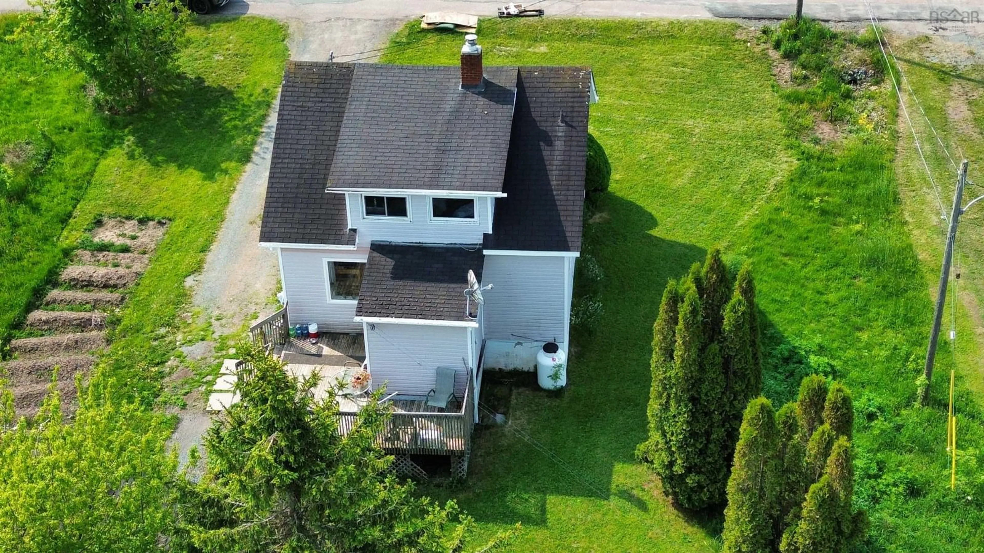 A pic from outside/outdoor area/front of a property/back of a property/a pic from drone, building for 40 Maple St, Springhill Nova Scotia B0M 1X0