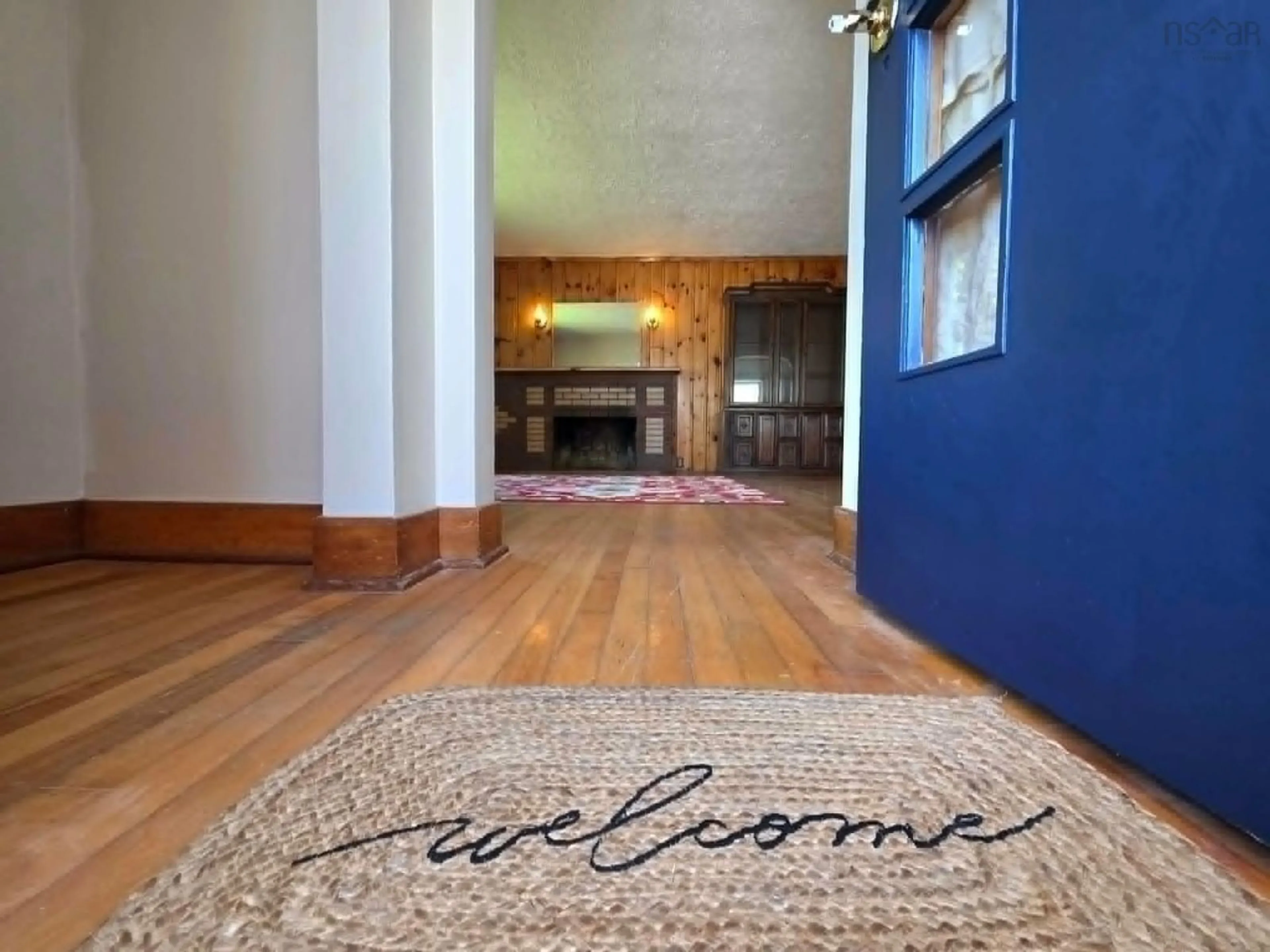 Indoor entryway for 61 Laurie St, Truro Nova Scotia B2N 4S8