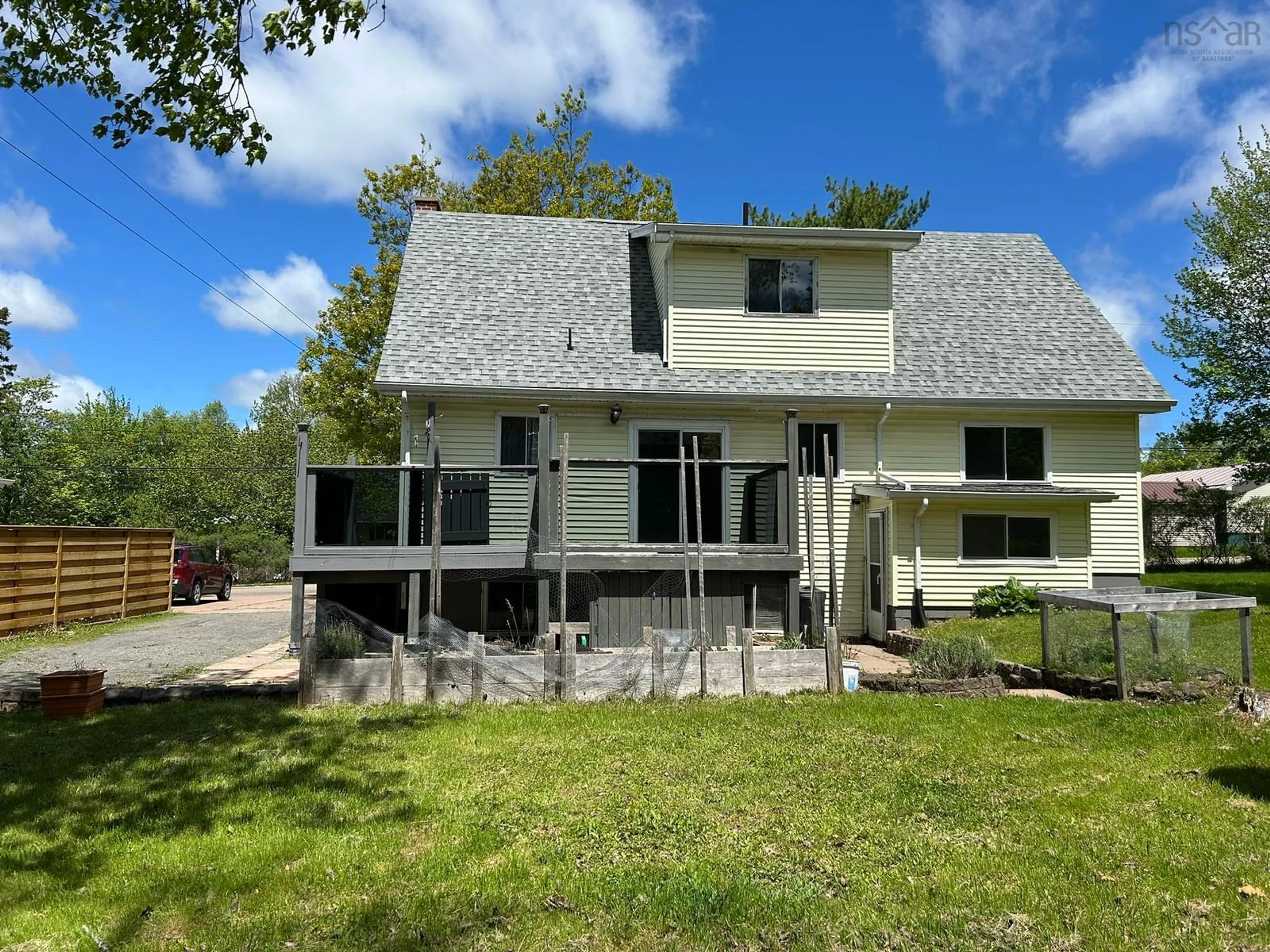 Home with vinyl exterior material, unknown for 146 Abbey Ave, Truro Nova Scotia B2N 5W6
