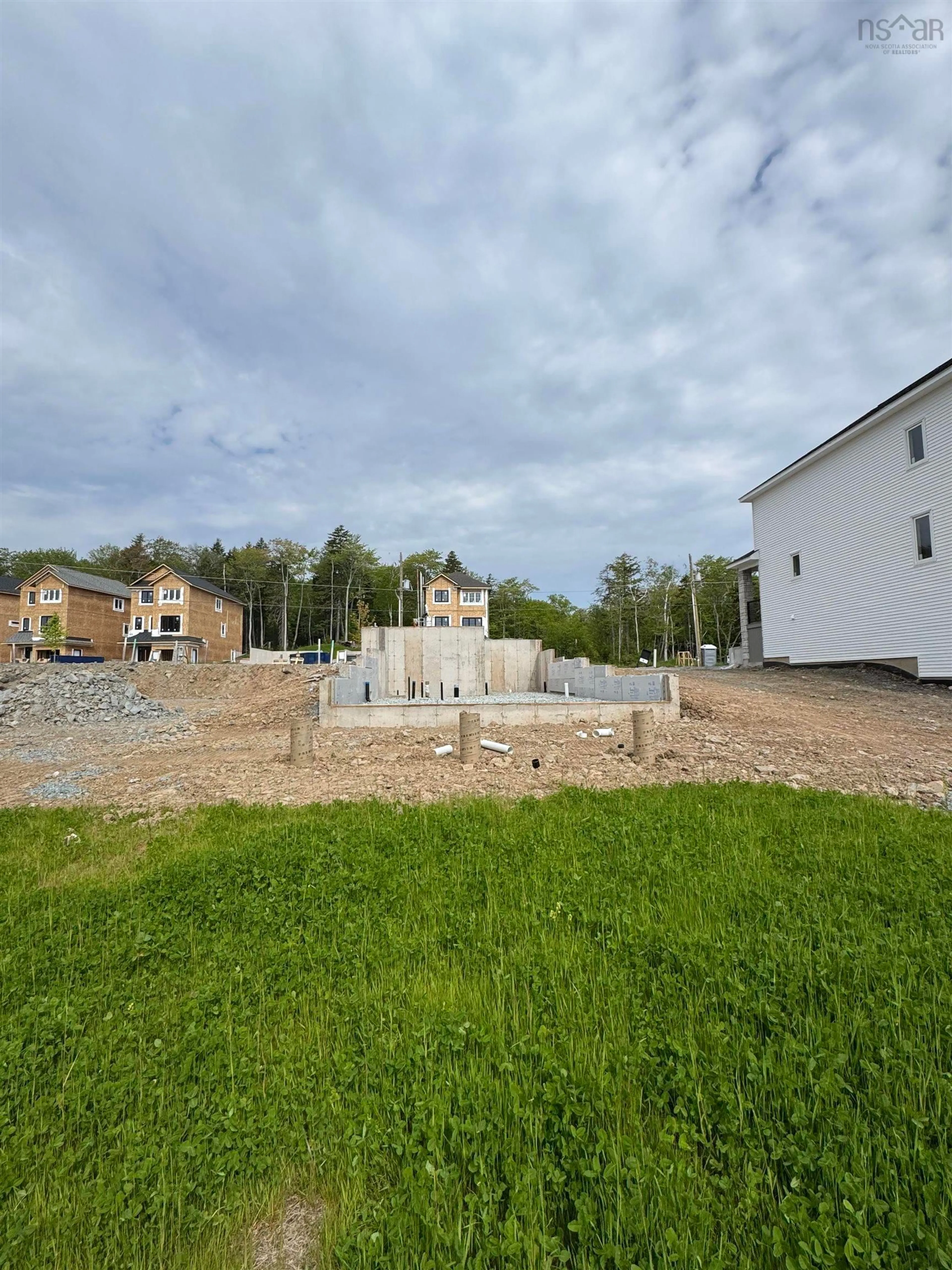 A pic from outside/outdoor area/front of a property/back of a property/a pic from drone, building for GAR41 83 Garvey Court, West Bedford Nova Scotia B4B 2N5