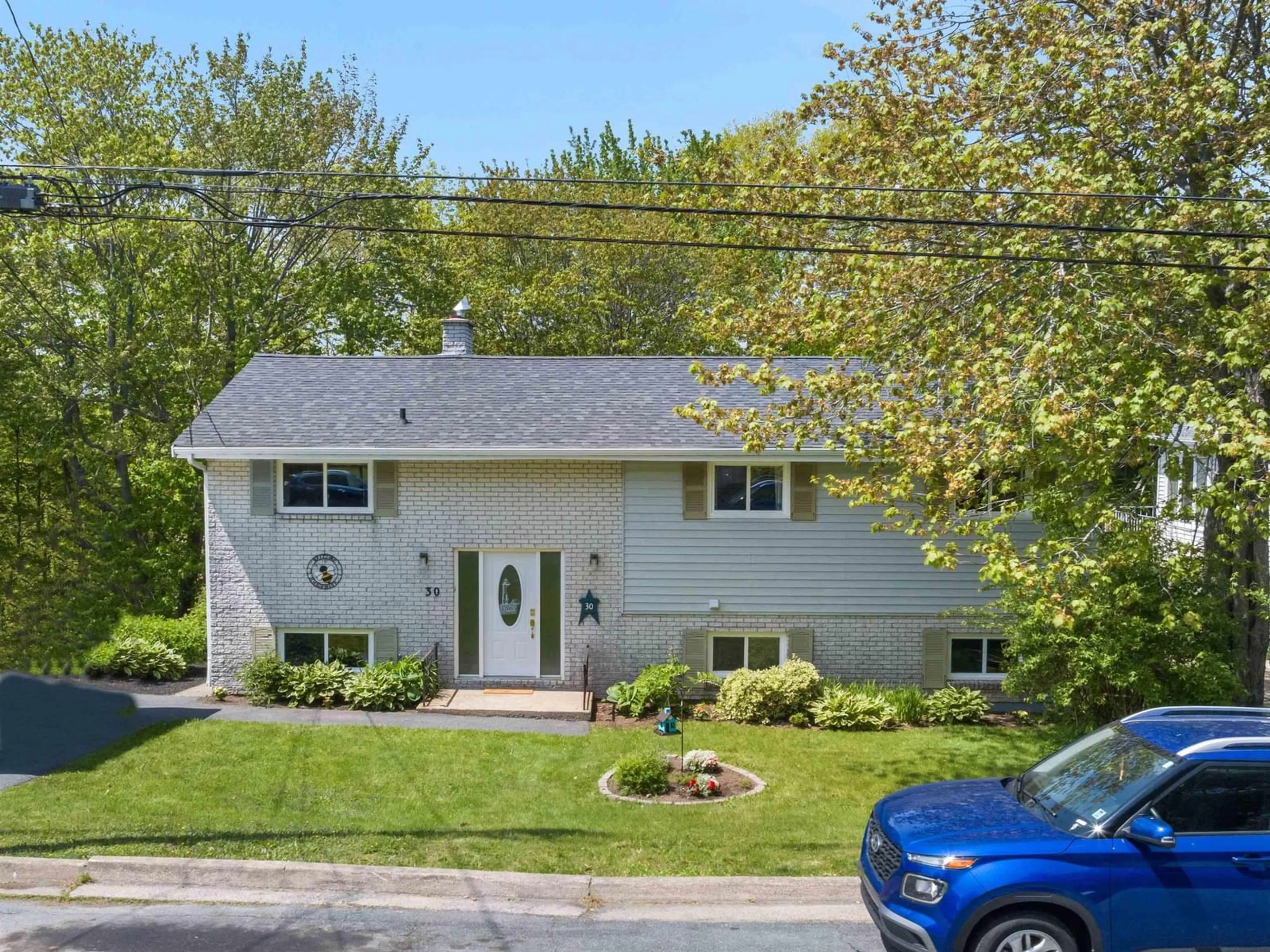 A pic from outside/outdoor area/front of a property/back of a property/a pic from drone, street for 30 Micmac Dr, Dartmouth Nova Scotia B2X 2H2