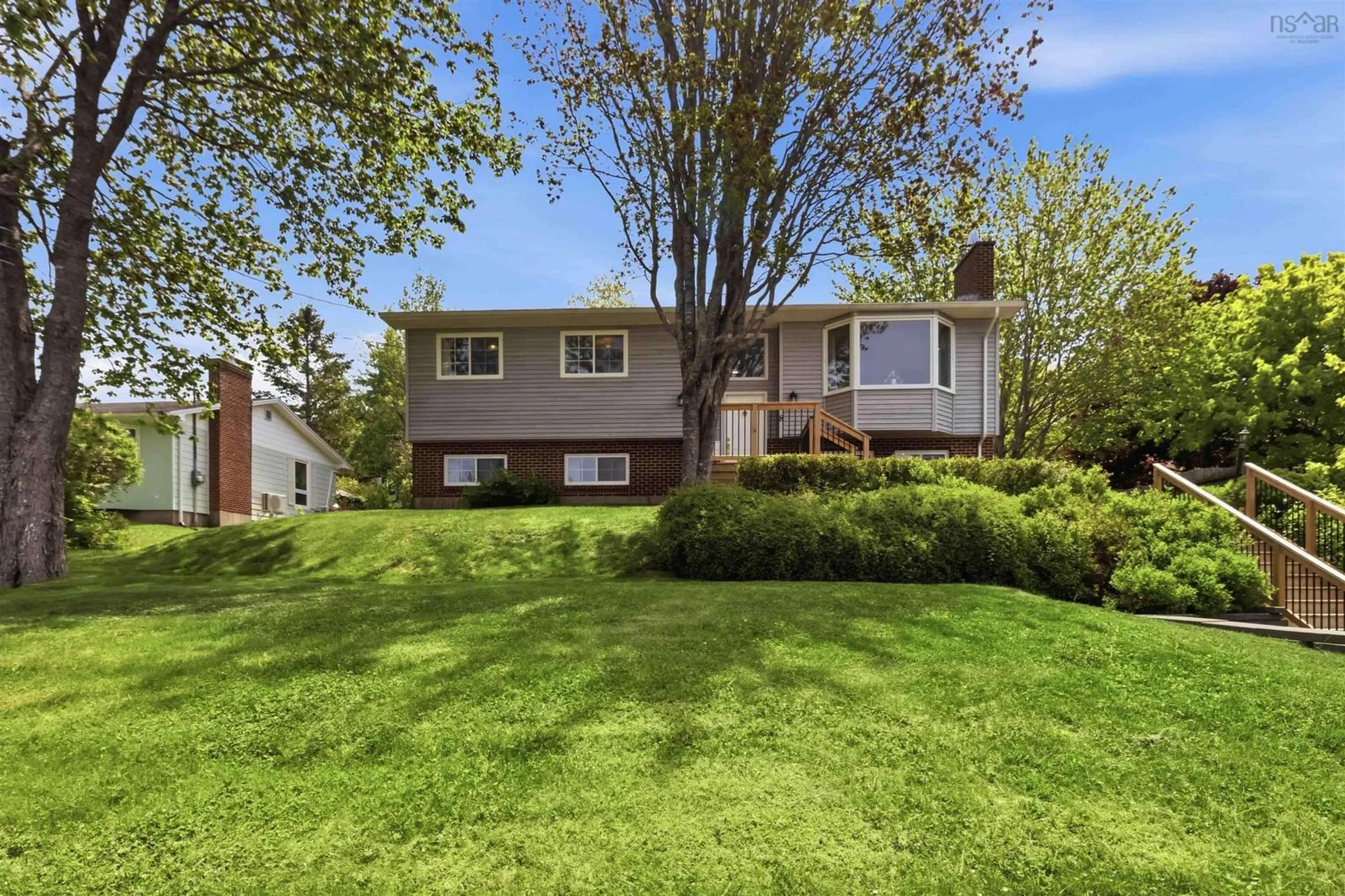 Home with vinyl exterior material, street for 8 Juniper Pl, Upper Tantallon Nova Scotia B3Z 1C5