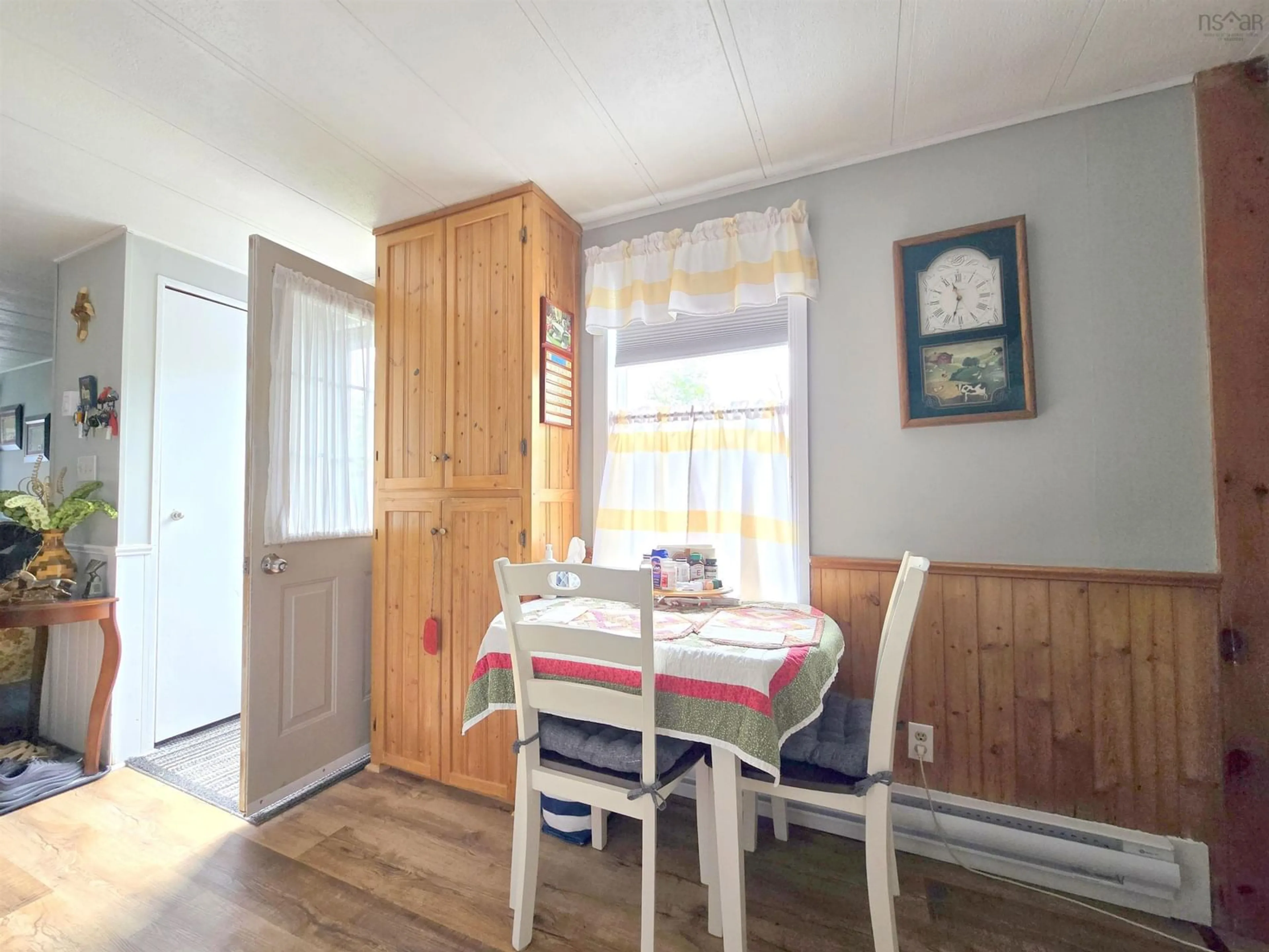 Dining room, wood/laminate floor for 5 Birch Crt, Amherst Nova Scotia B4H 4K3