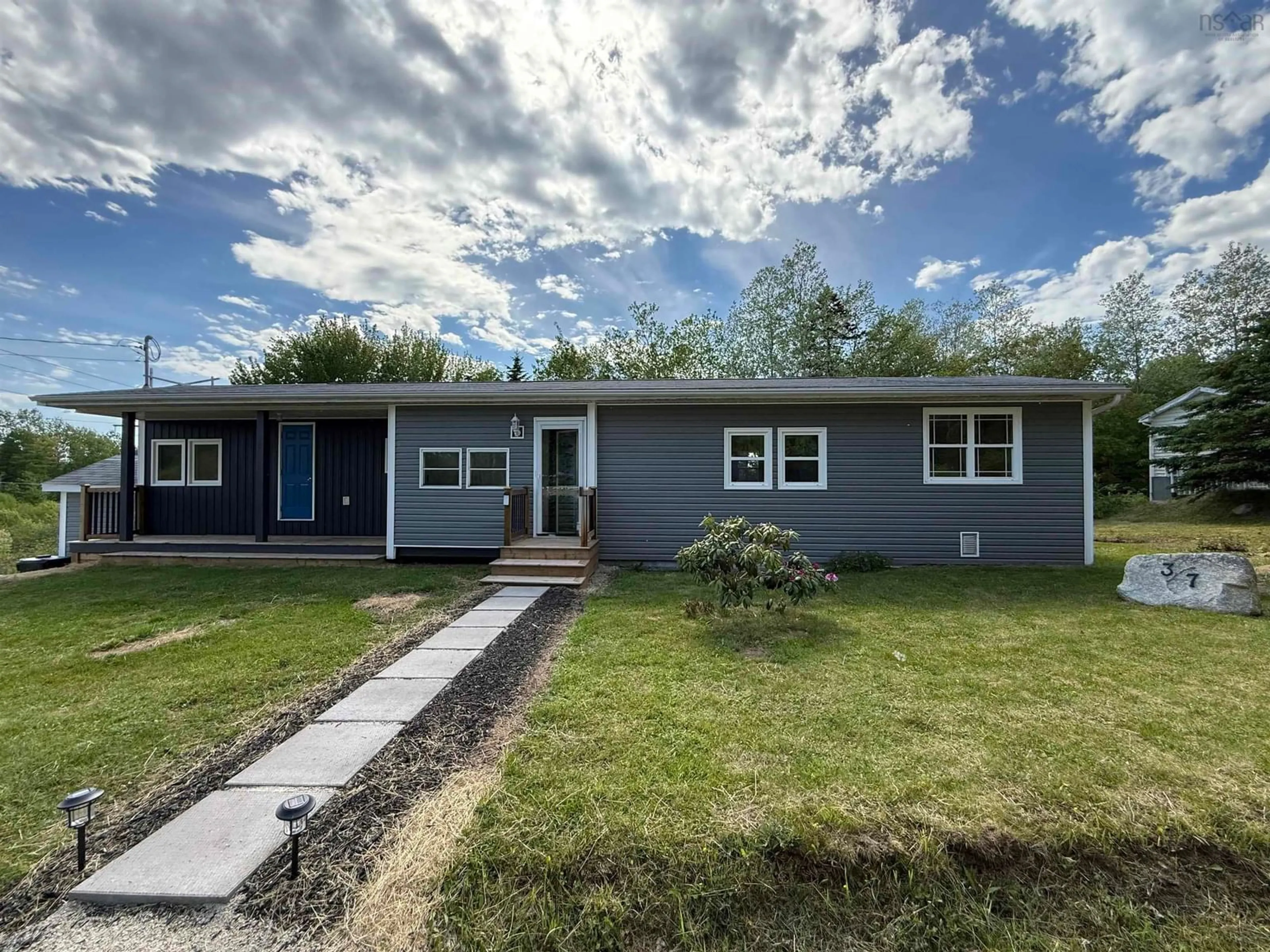 Home with vinyl exterior material, street for 37 Collicutt Rd, Chester Nova Scotia B0J 1J0
