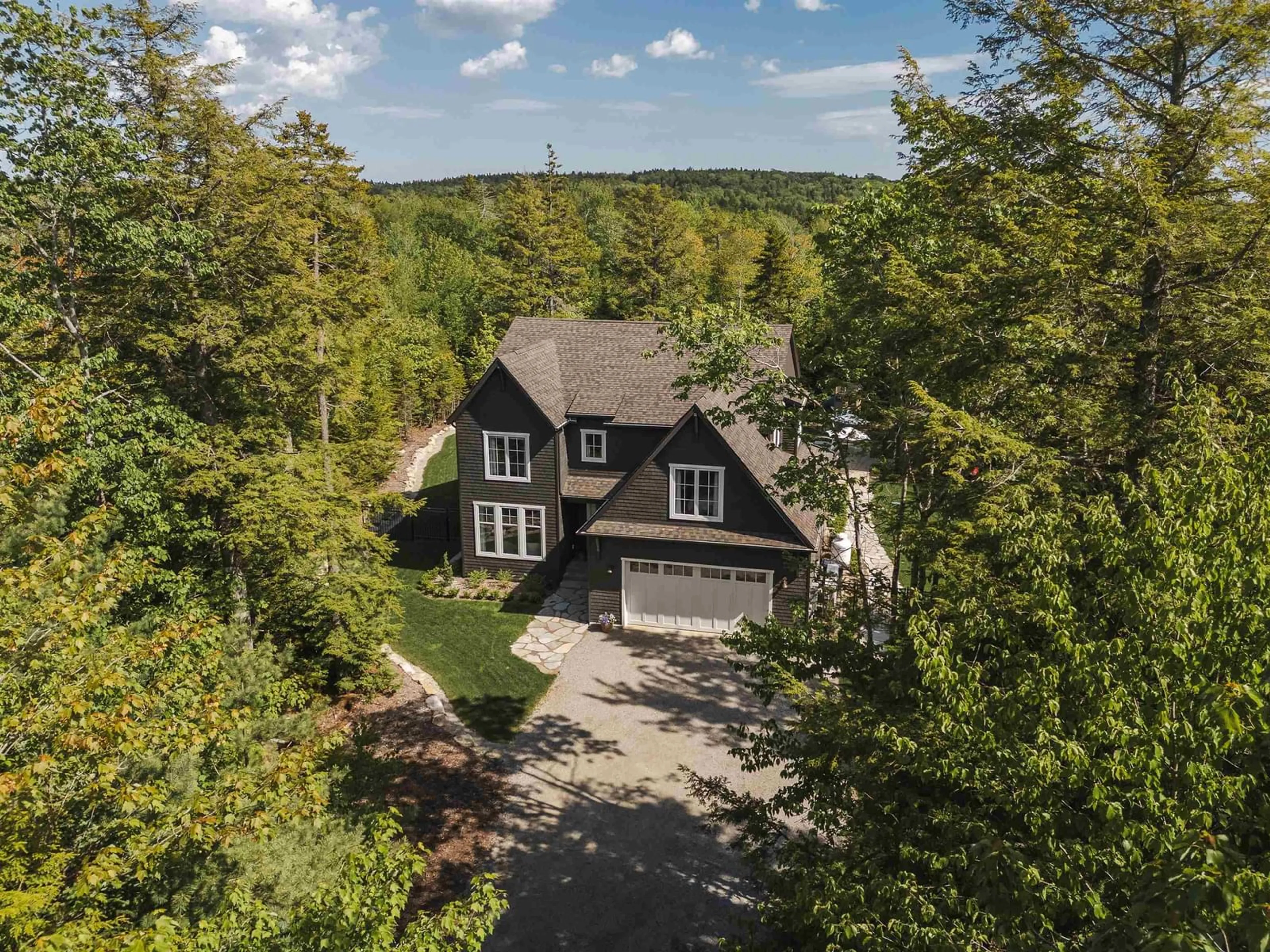 A pic from outside/outdoor area/front of a property/back of a property/a pic from drone, unknown for 51 Dungarry Close, Fall River Nova Scotia B2T 0M7