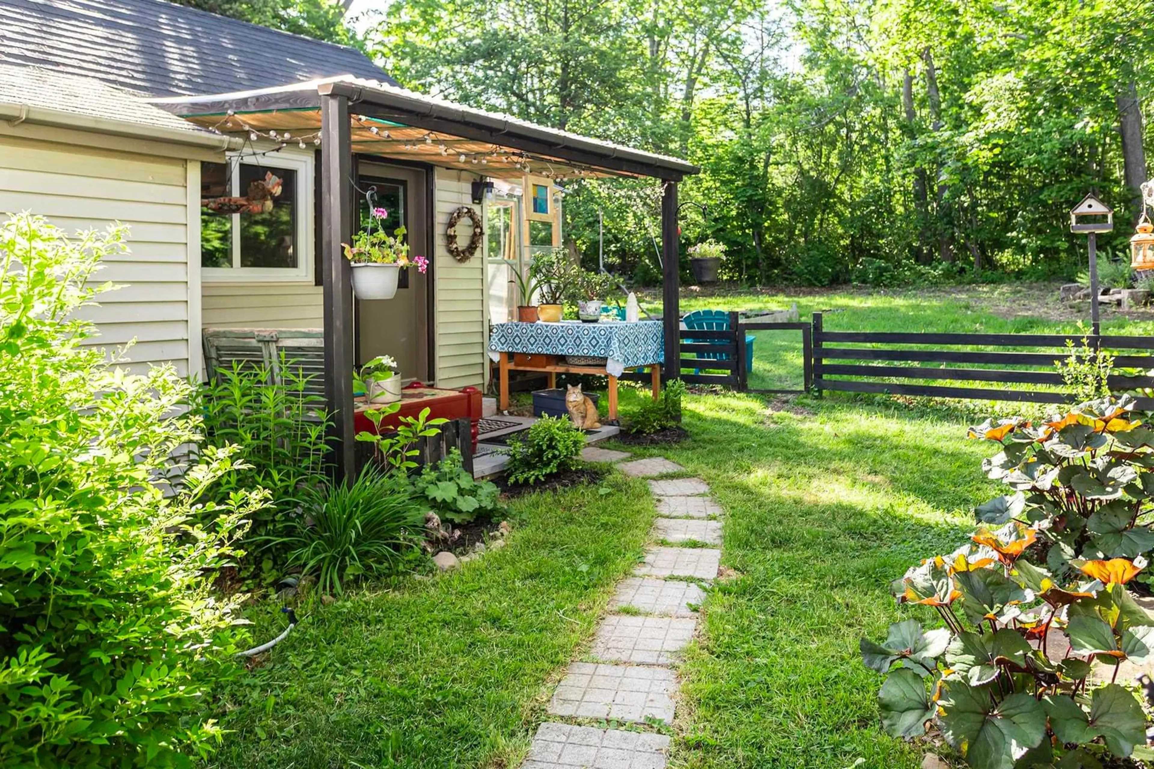 Patio, street for 564 Highway 1, Deep Brook Nova Scotia B0S 1J0
