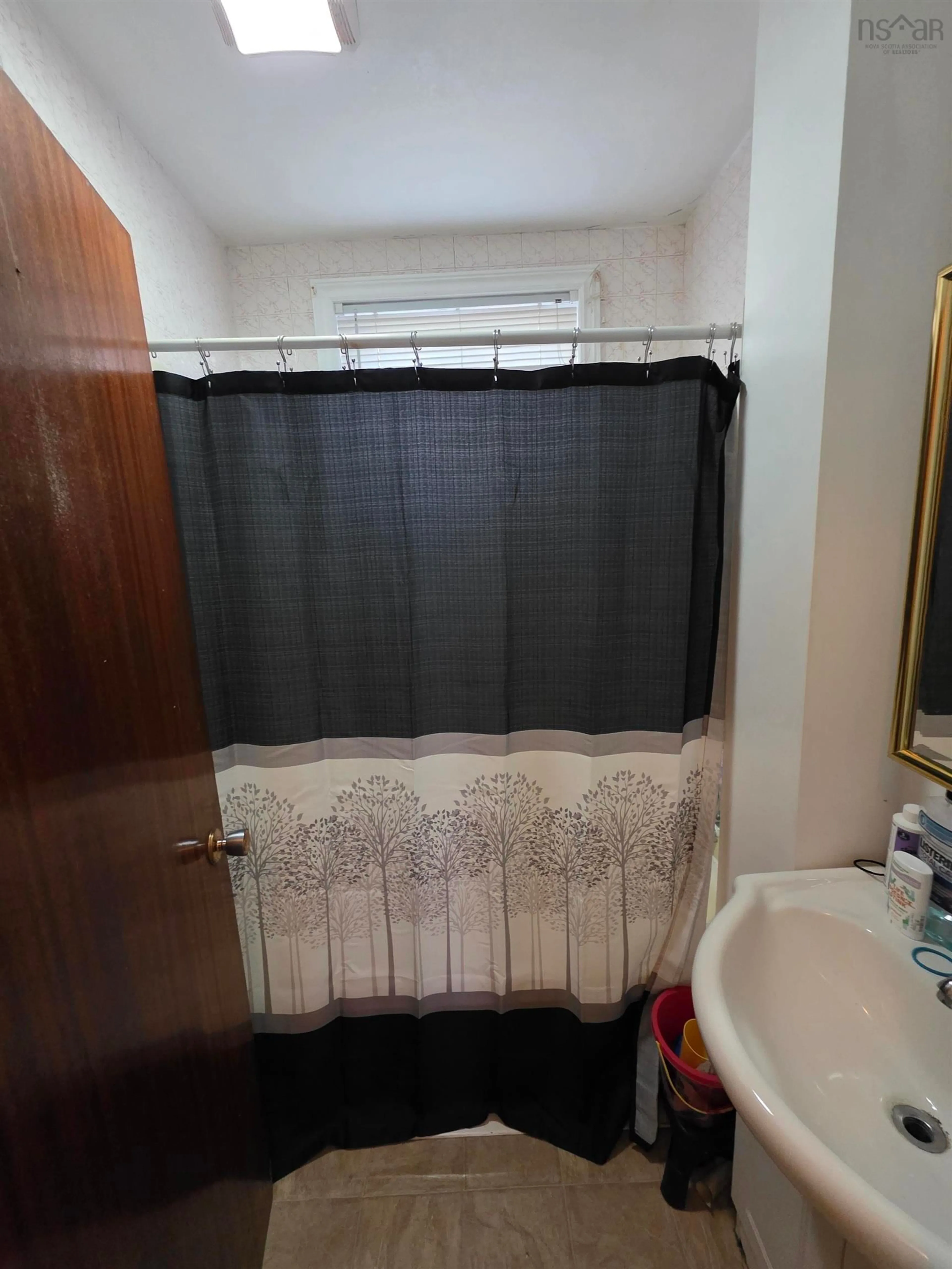A pic of a room for 193 Park St. St, Sydney Nova Scotia B1P 4W7