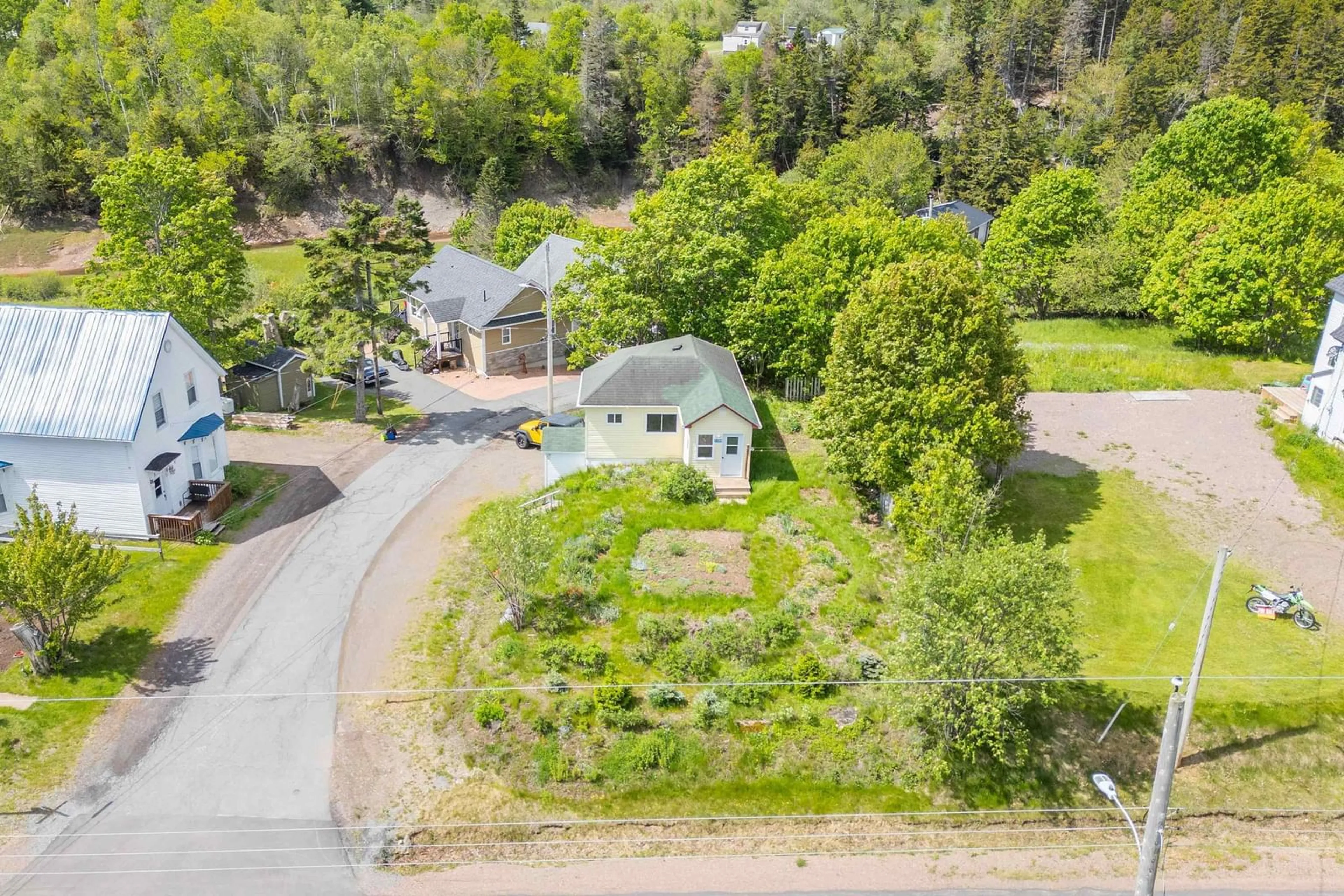 A pic from outside/outdoor area/front of a property/back of a property/a pic from drone, unknown for 2388 Western Ave, Parrsboro Nova Scotia B0M 1S0