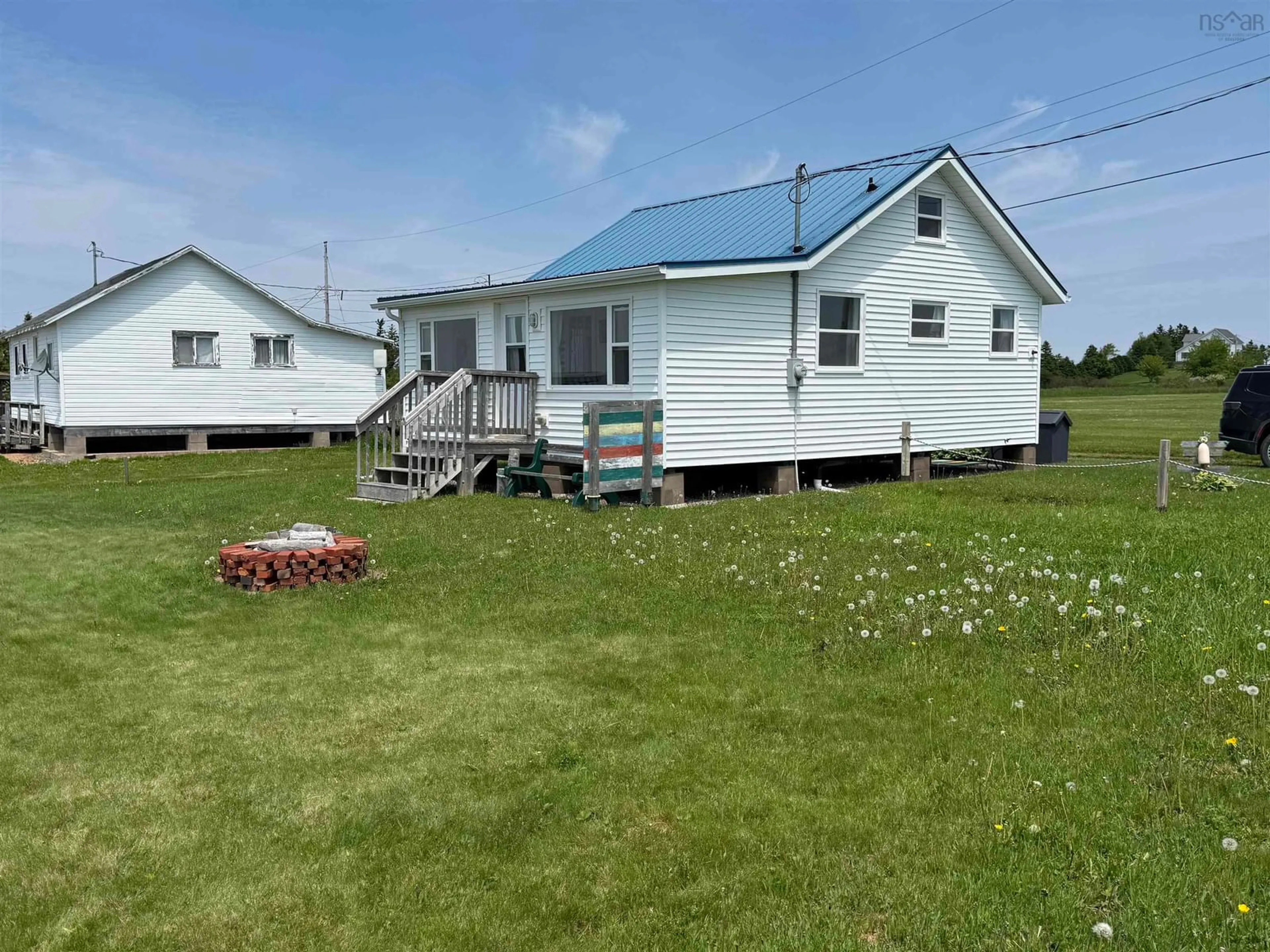 A pic from outside/outdoor area/front of a property/back of a property/a pic from drone, building for 115 Fishing Point Rd, Pugwash Nova Scotia B0K 1L0