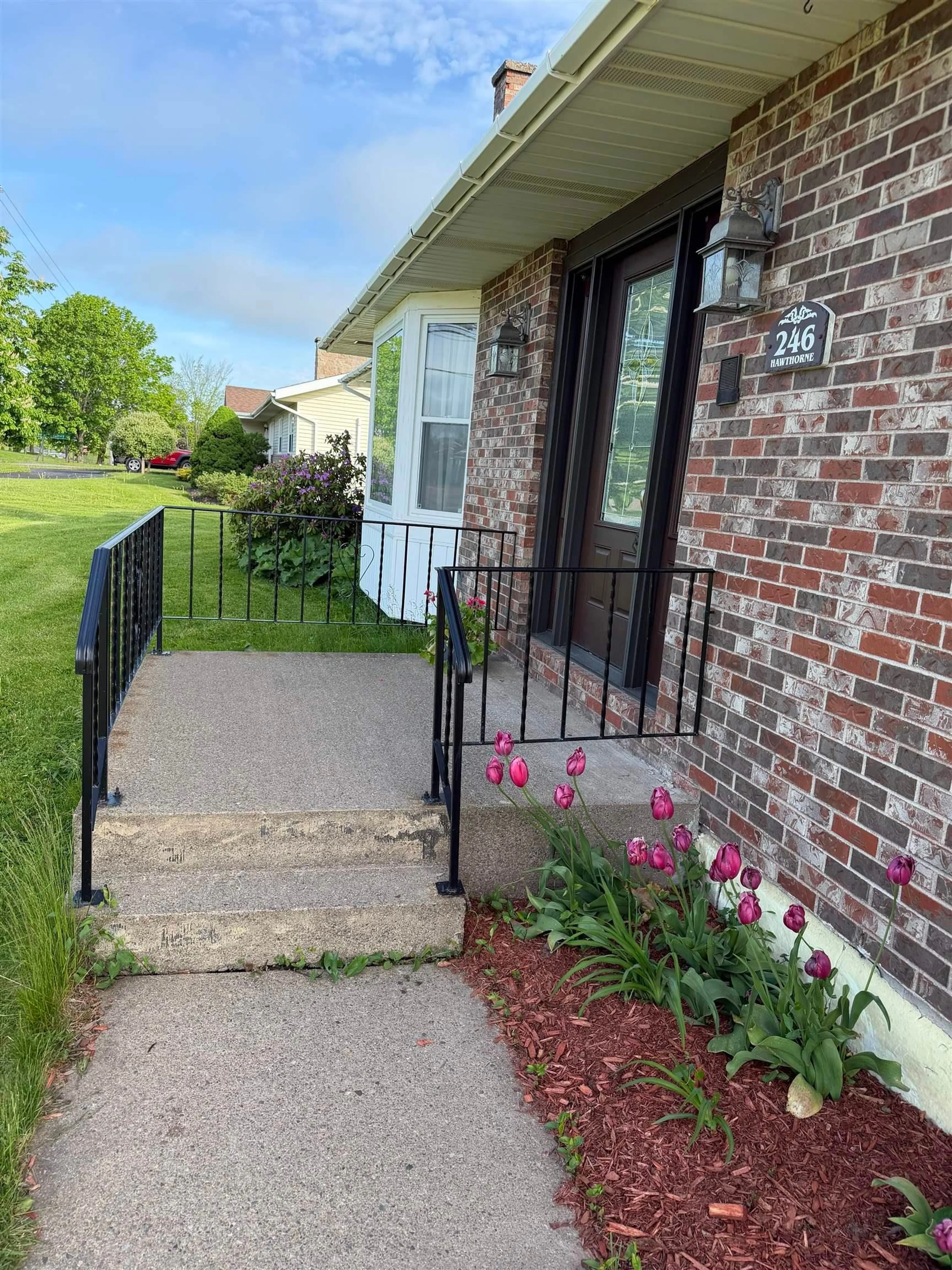 Unknown for 246 Hawthorne Street B2g 2r3, Antigonish Nova Scotia B2G 2R3
