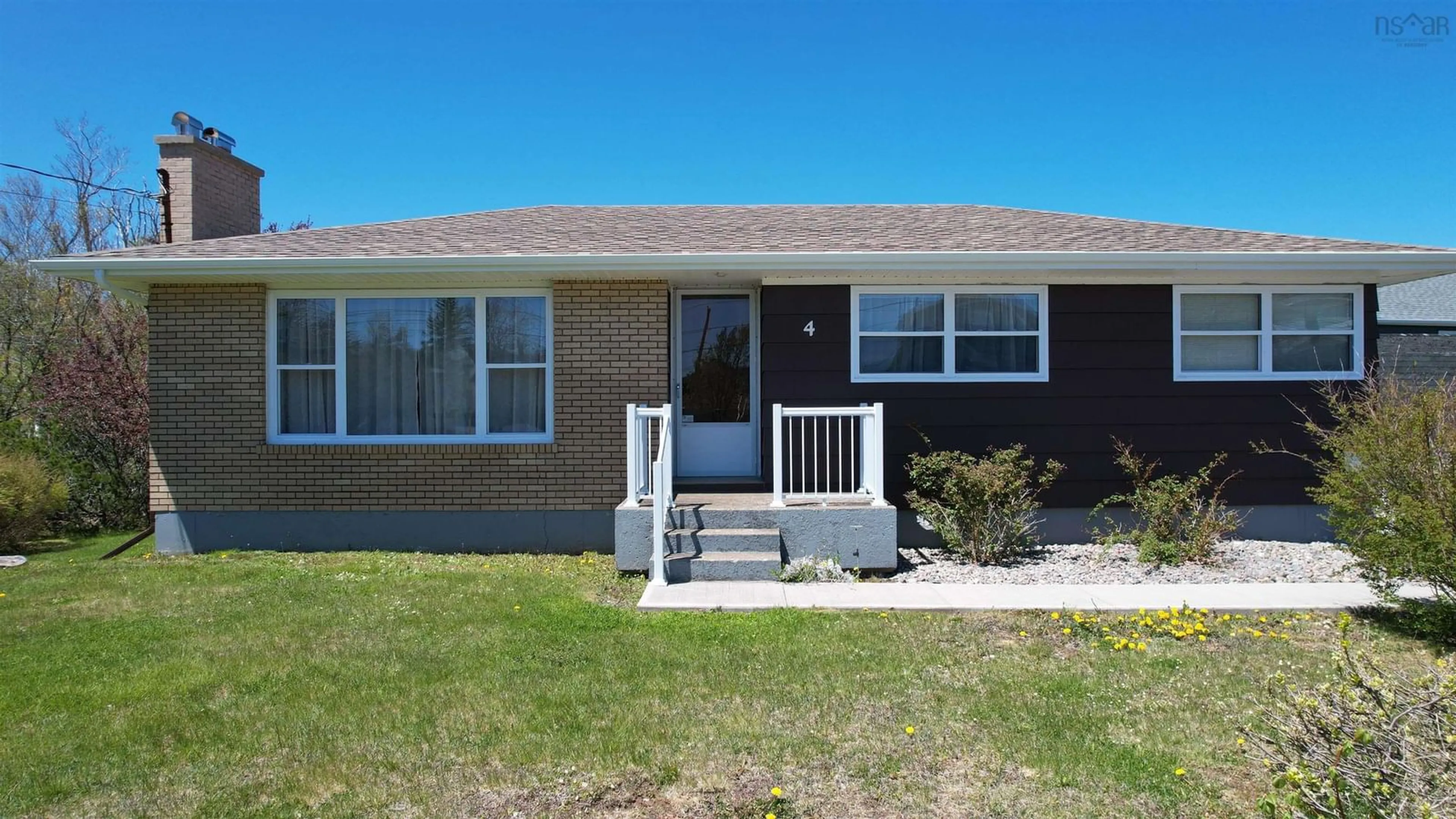 Home with vinyl exterior material, street for 4 Macaulay Ave, Glace Bay Nova Scotia B1A 1C9