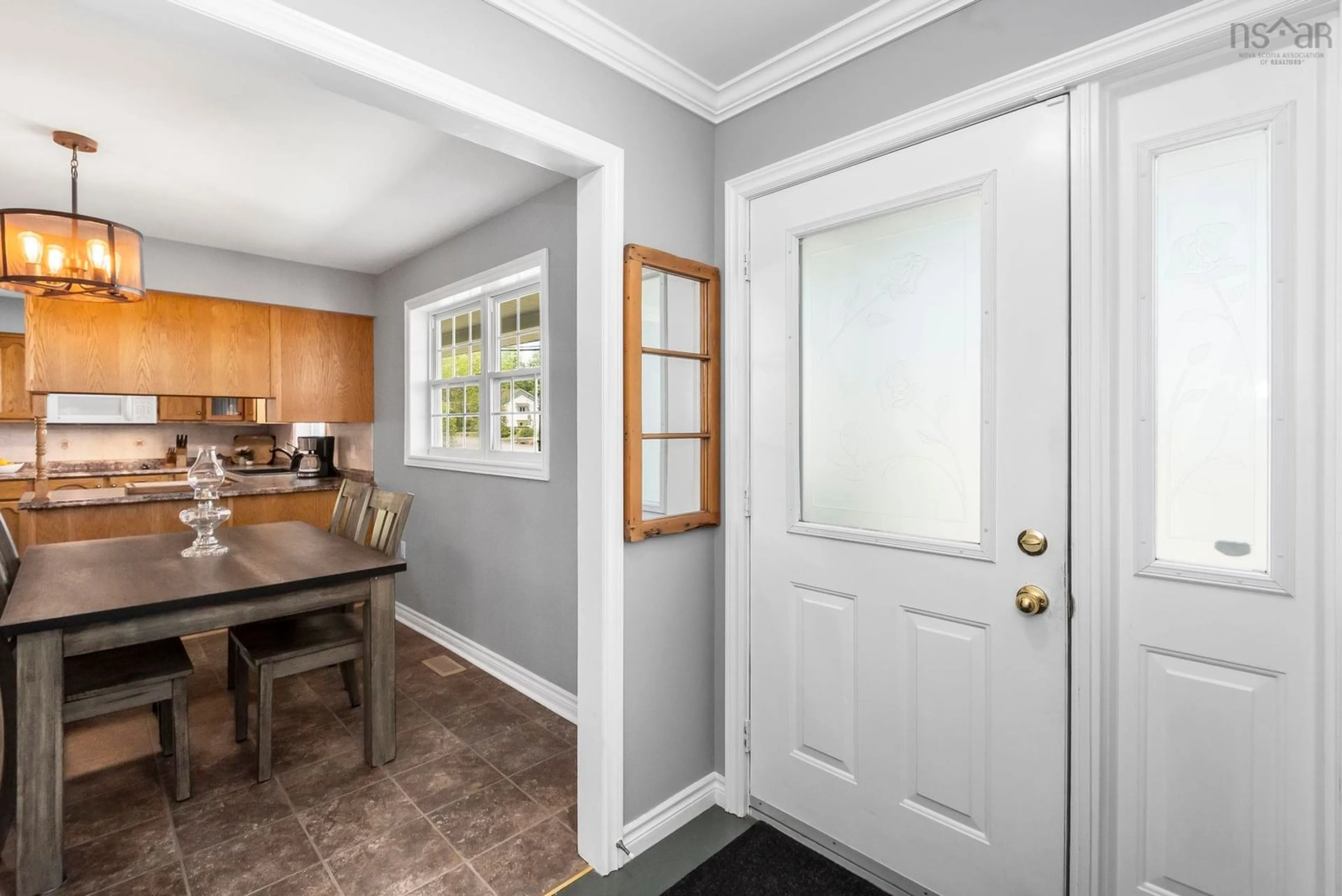 Indoor entryway for 20 White Rd, Enfield Nova Scotia B2T 1L4