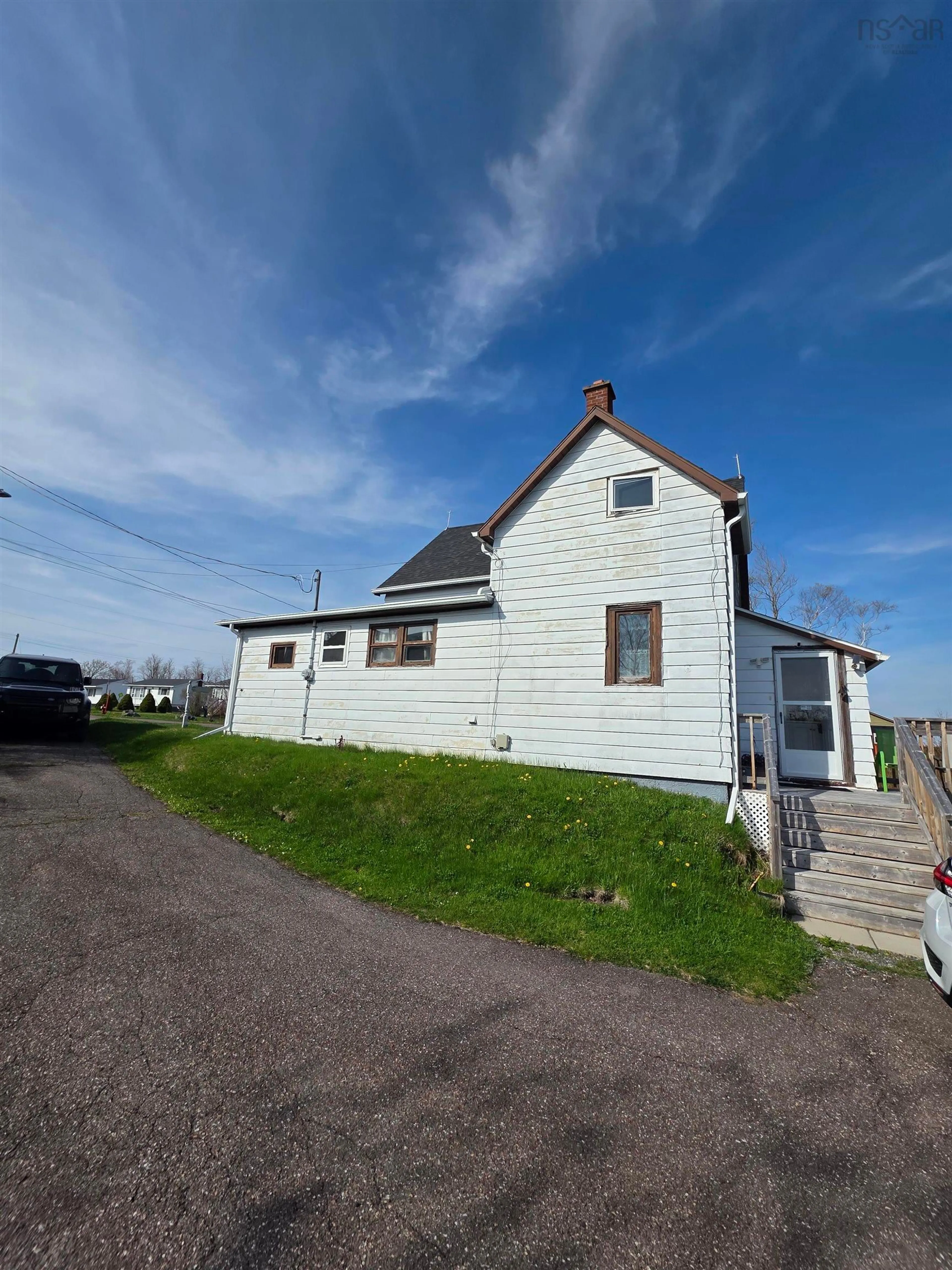 A pic from outside/outdoor area/front of a property/back of a property/a pic from drone, building for 200 Maple Ave, Glace Bay Nova Scotia B1A 2J1